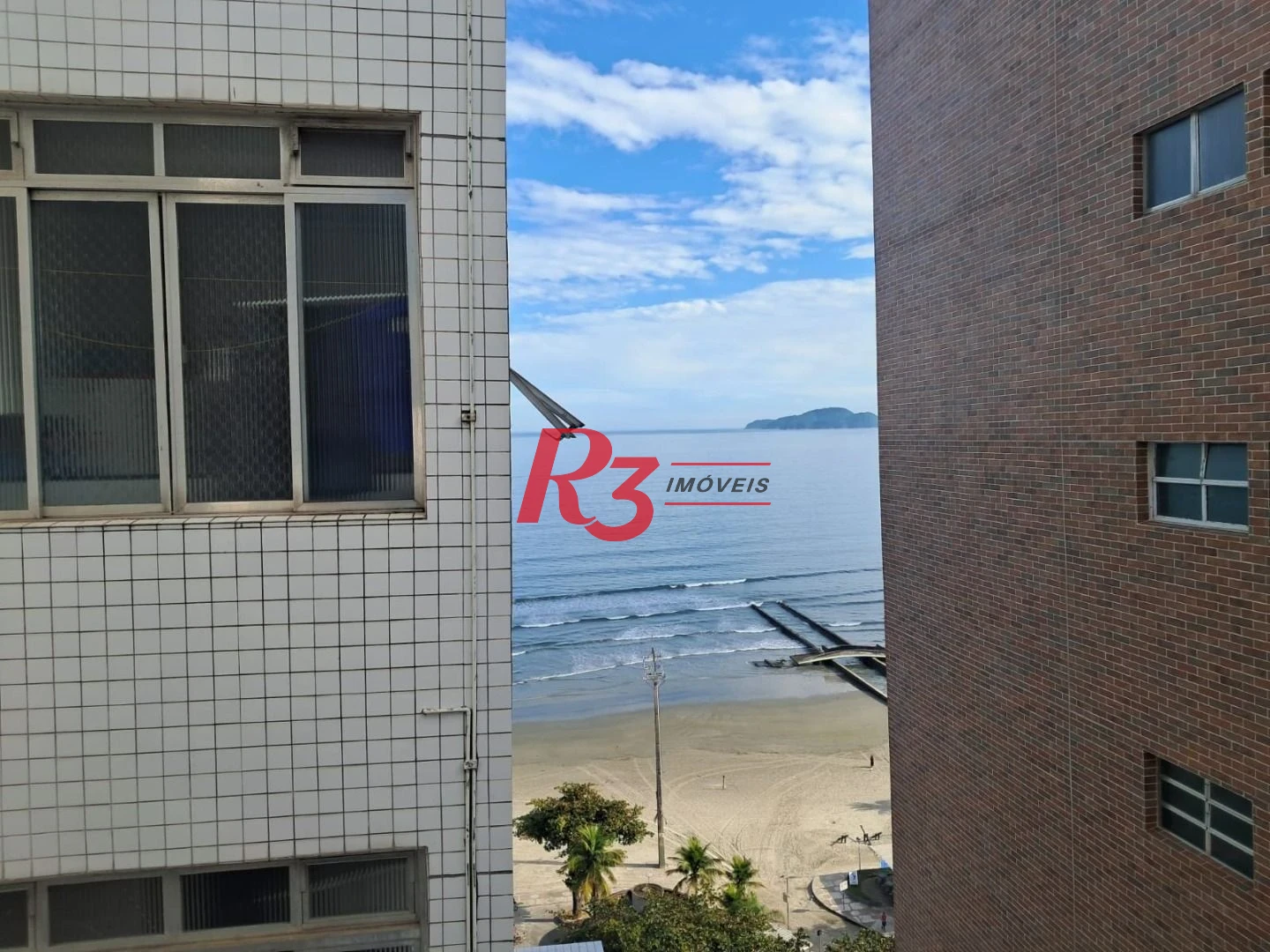 Apartamento com 2 dormitórios à venda, 62 m² por R$ 540.000,00 - Embaré - Santos/SP
