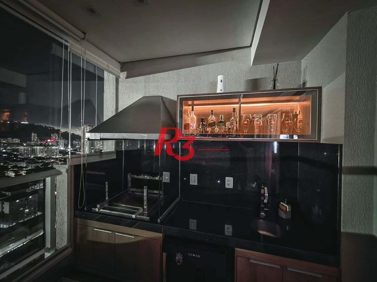 Apartamento com 2 dormitórios à venda, 88 m² por R$ 1.400.000,00 - Campo Grande - Santos/SP