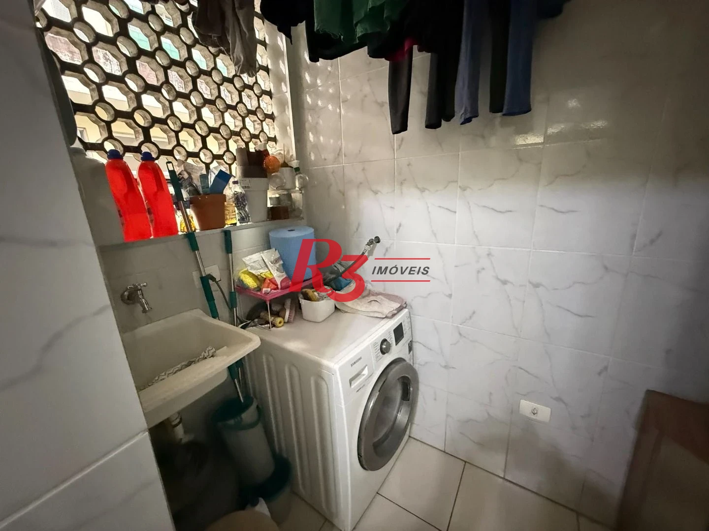 Apartamento com 2 dormitórios à venda, 70 m² por R$ 390.000,00 - Boqueirão - Santos/SP