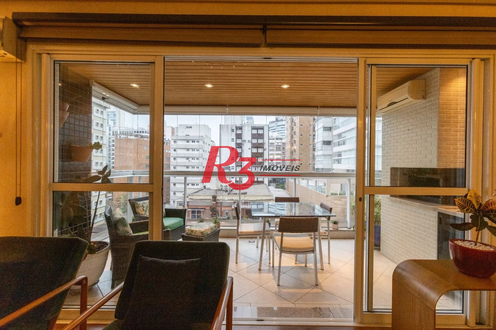 Apartamento com 4 dormitórios à venda, 243 m² por R$ 2.780.000,00 - Gonzaga - Santos/SP