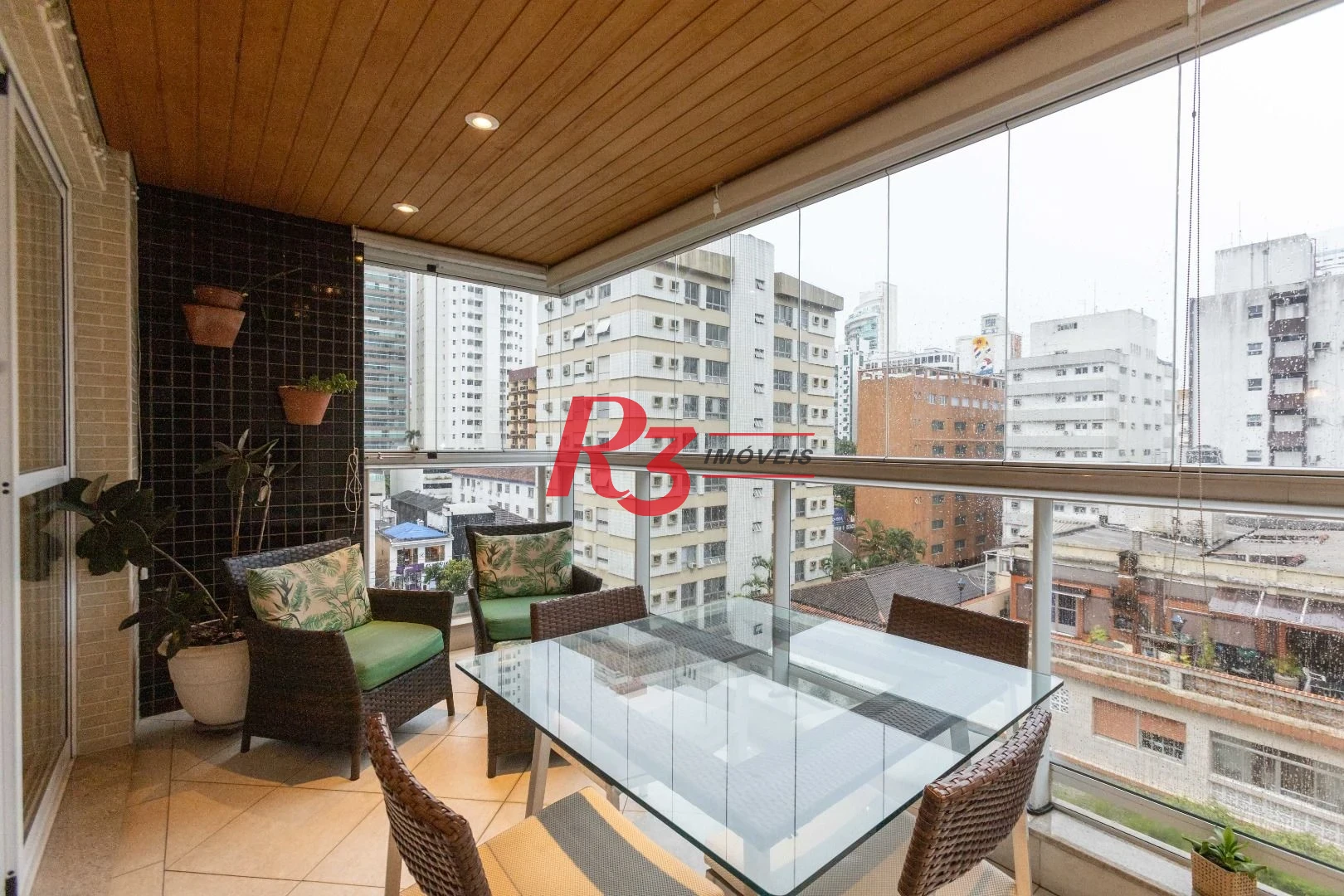 Apartamento com 4 dormitórios à venda, 243 m² por R$ 2.780.000,00 - Gonzaga - Santos/SP