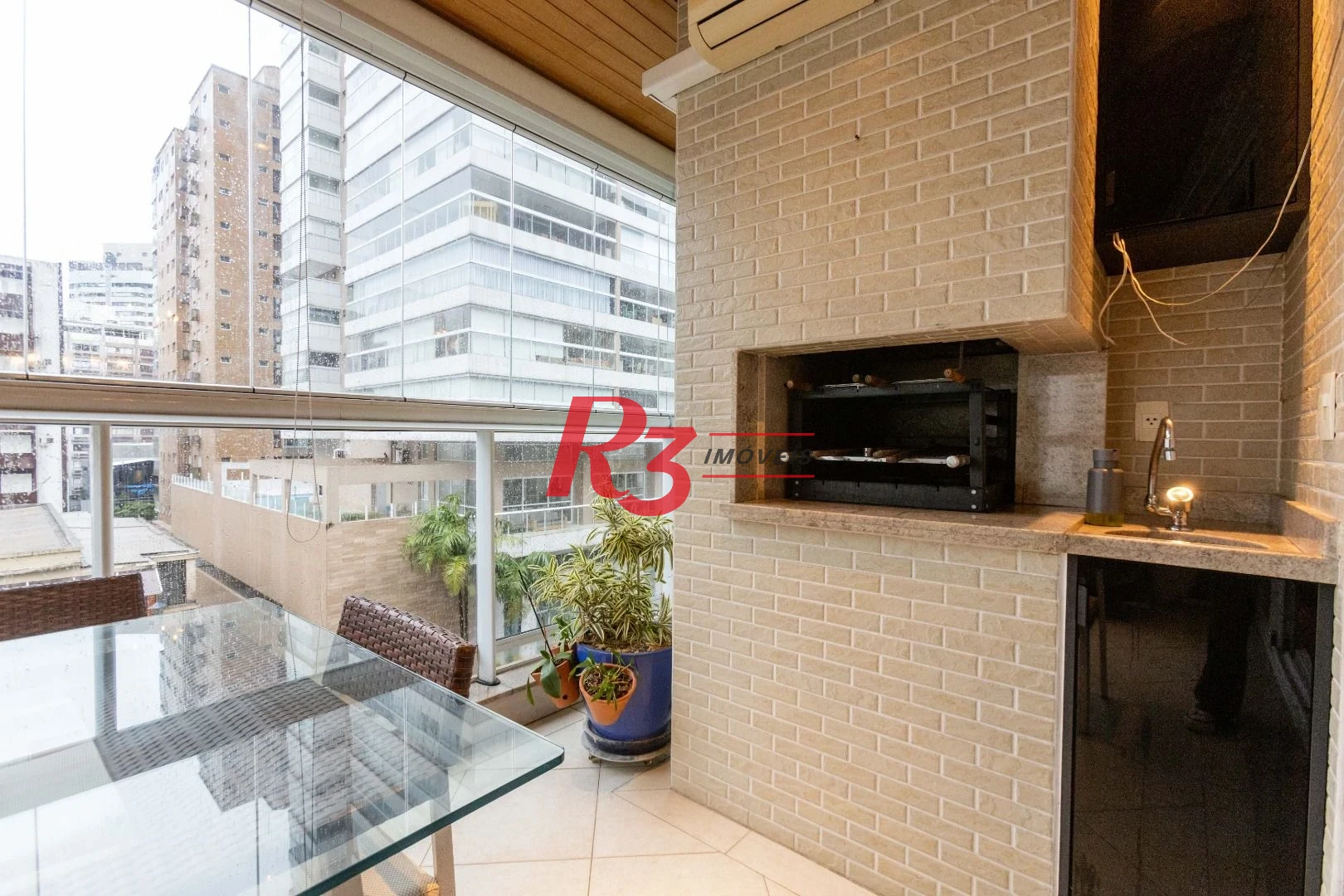 Apartamento com 4 dormitórios à venda, 243 m² por R$ 2.780.000,00 - Gonzaga - Santos/SP
