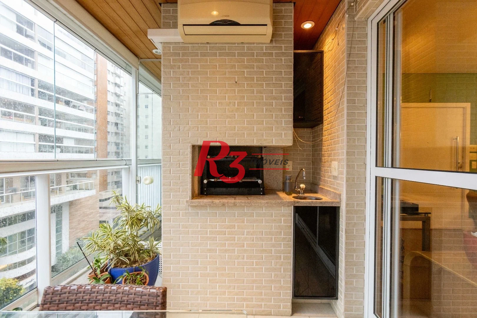 Apartamento com 4 dormitórios à venda, 243 m² por R$ 2.780.000,00 - Gonzaga - Santos/SP