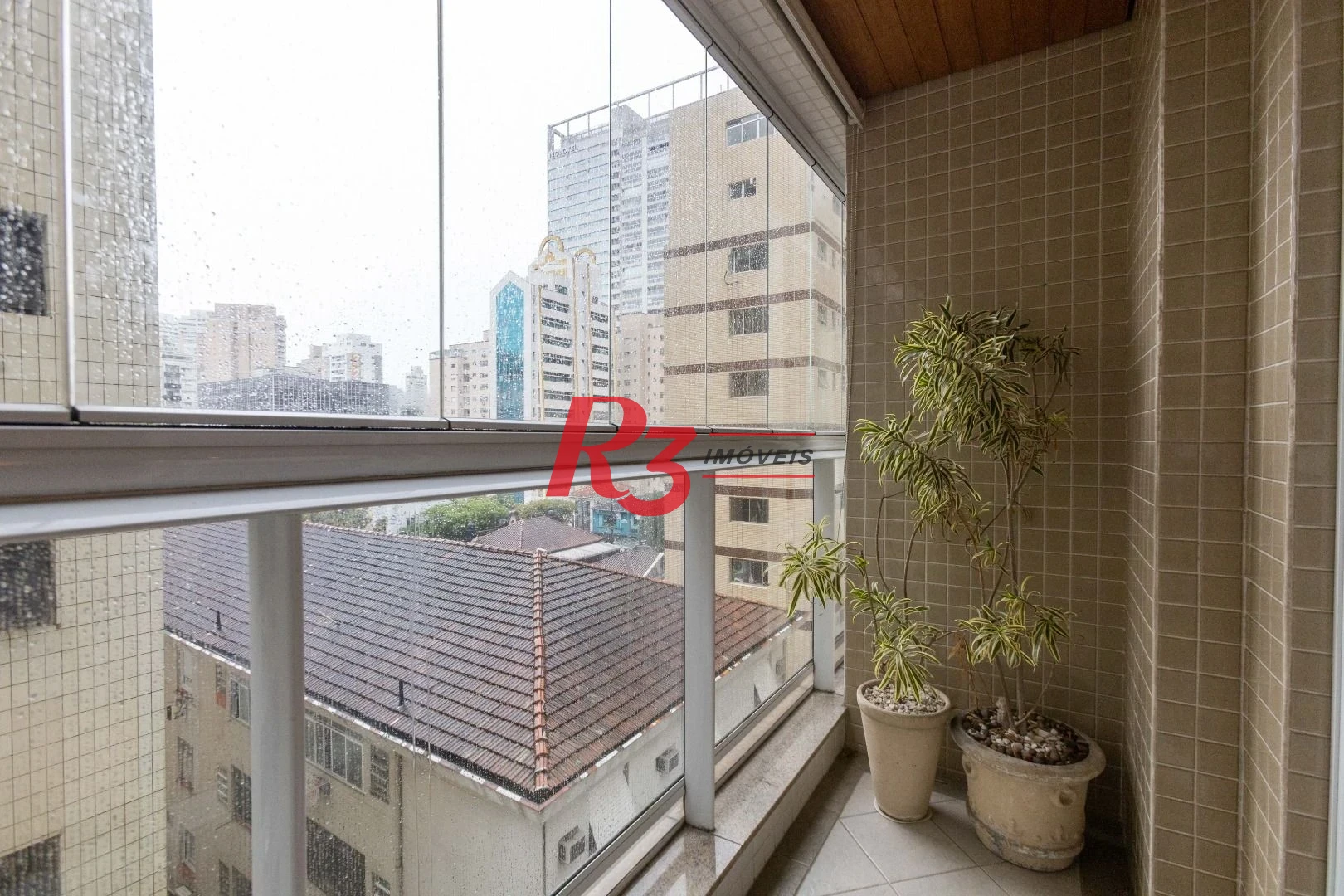 Apartamento com 4 dormitórios à venda, 243 m² por R$ 2.780.000,00 - Gonzaga - Santos/SP