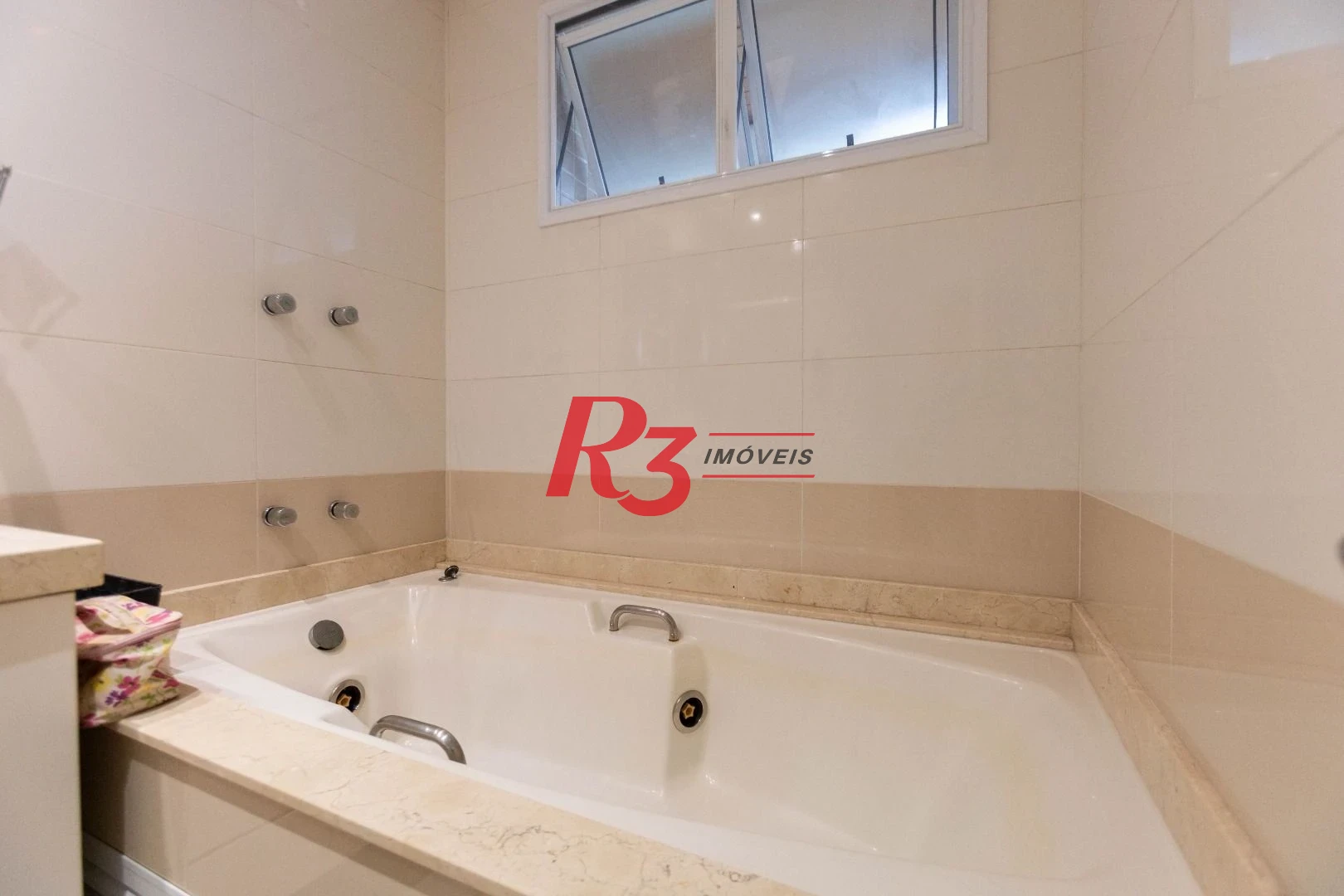 Apartamento com 4 dormitórios à venda, 243 m² por R$ 2.780.000,00 - Gonzaga - Santos/SP
