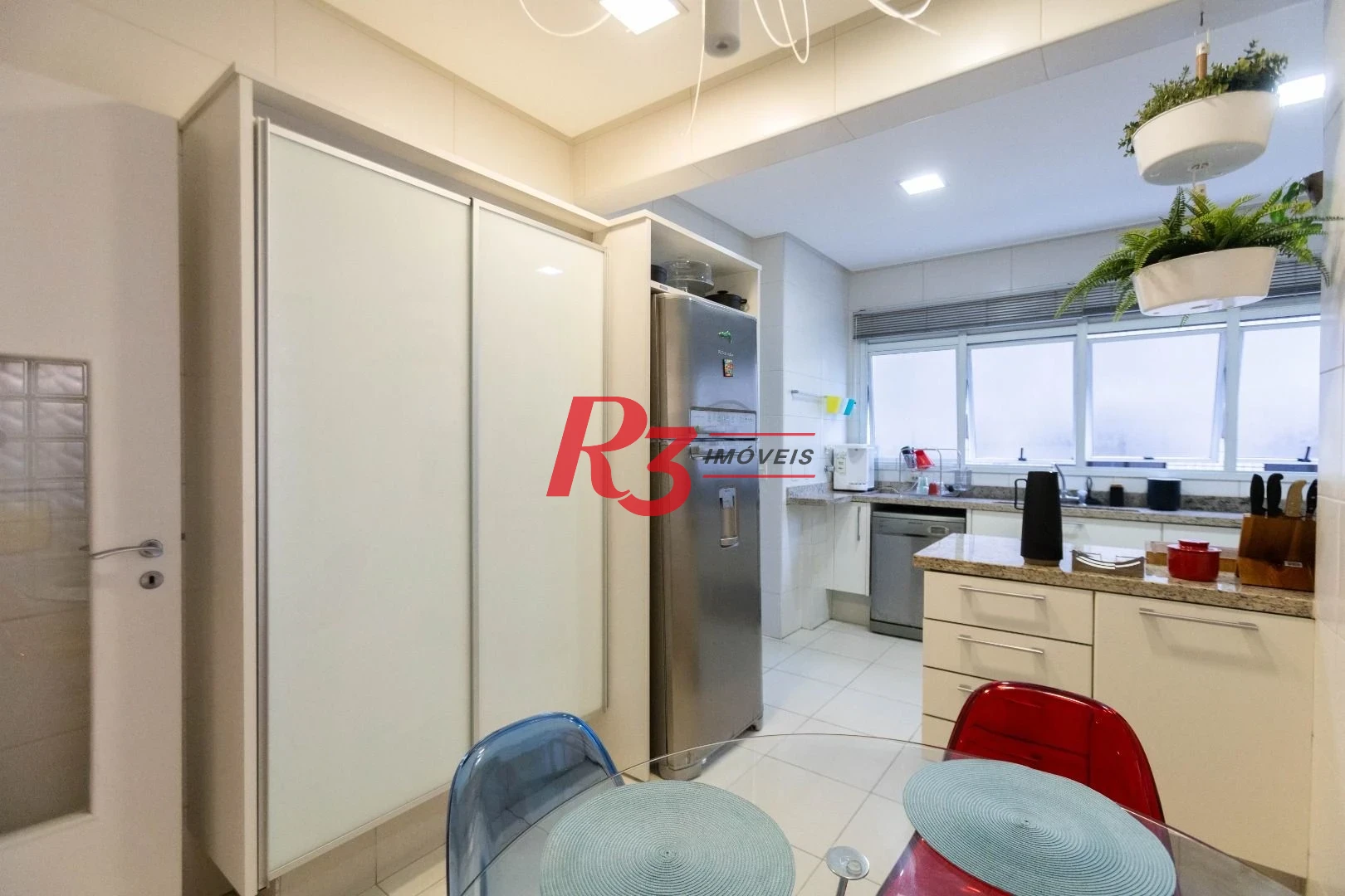 Apartamento com 4 dormitórios à venda, 243 m² por R$ 2.780.000,00 - Gonzaga - Santos/SP