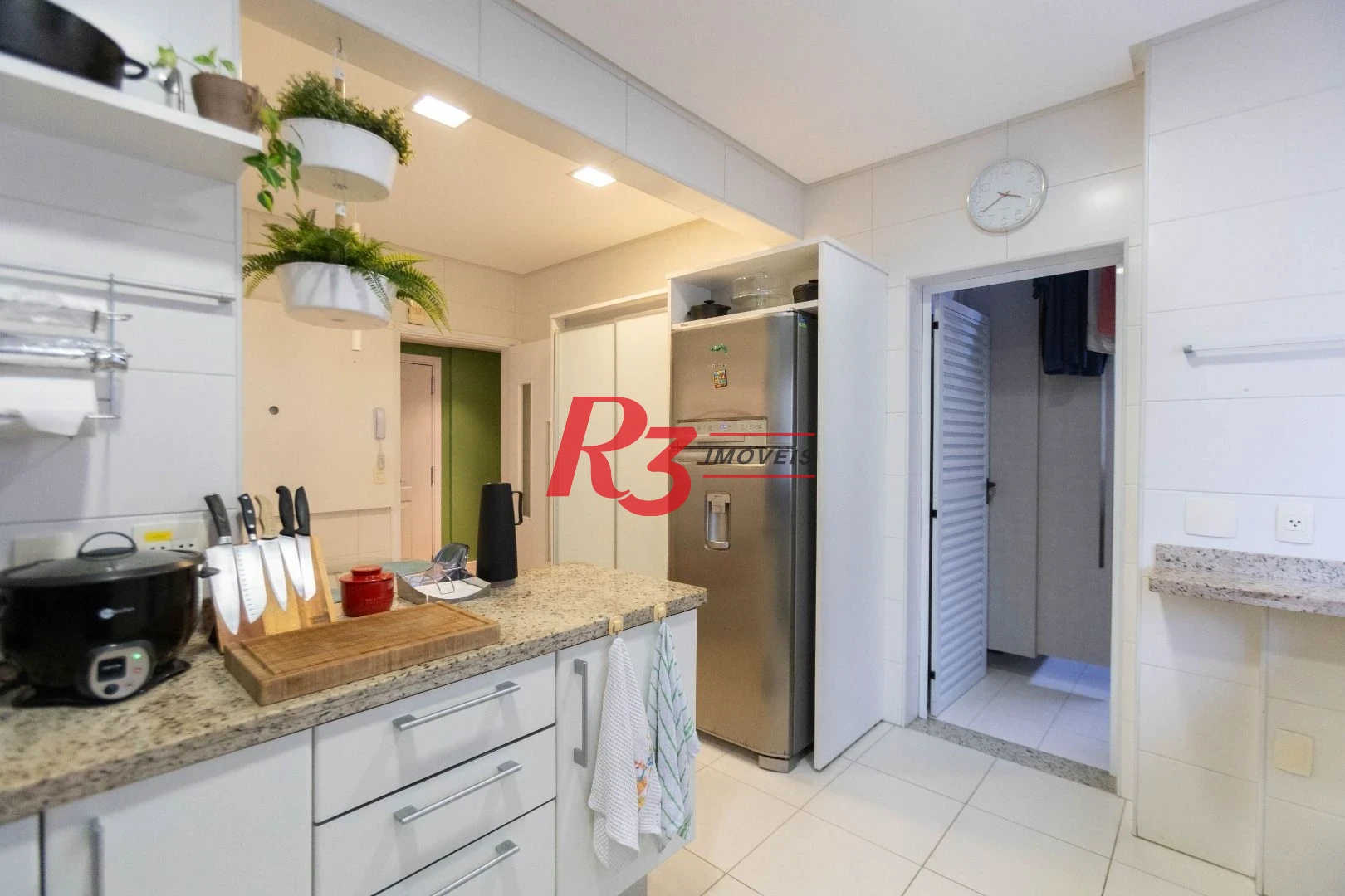 Apartamento com 4 dormitórios à venda, 243 m² por R$ 2.780.000,00 - Gonzaga - Santos/SP