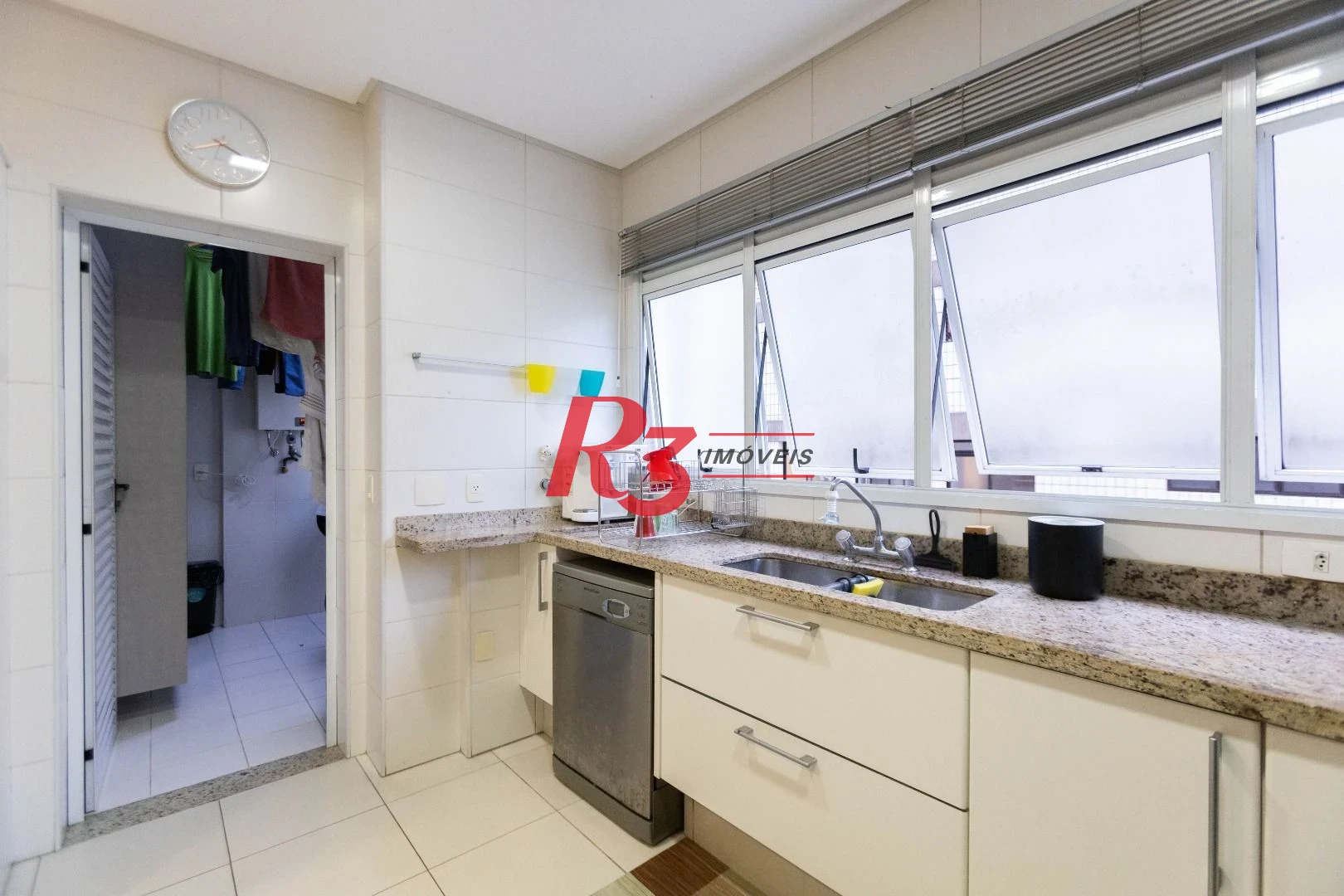 Apartamento com 4 dormitórios à venda, 243 m² por R$ 2.780.000,00 - Gonzaga - Santos/SP