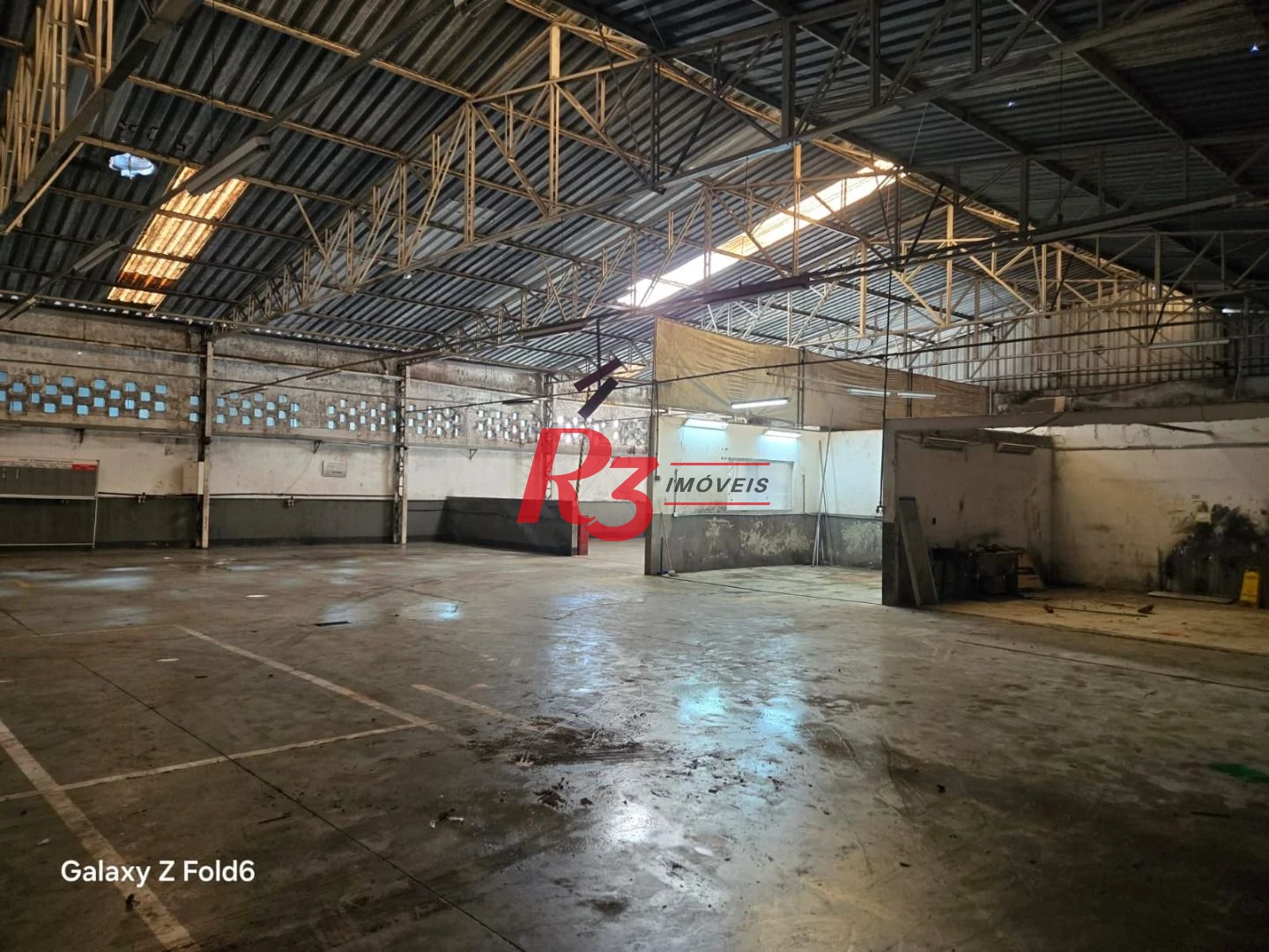 Galpão para alugar, 585 m² por R$ 30.000,00/mês - Vila Matias - Santos/SP