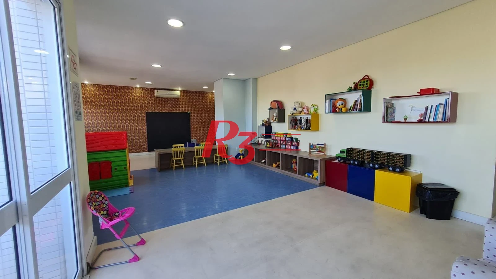 Apartamento com 2 dormitórios à venda, 66 m² por R$ 475.000,00 - Vila Valença - São Vicente/SP