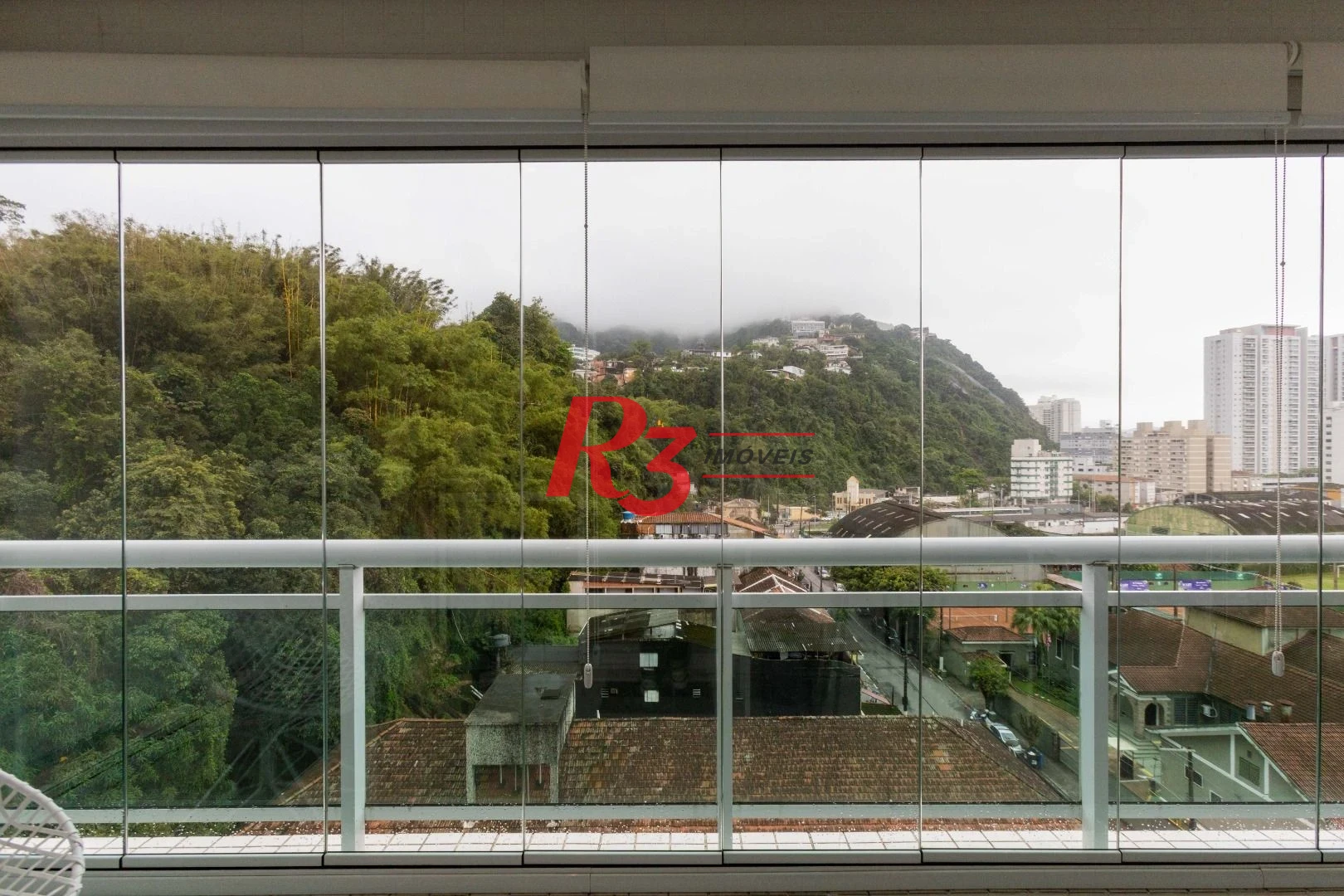 Apartamento com 2 dormitórios à venda, 72 m² por R$ 890.000,00 - José Menino - Santos/SP