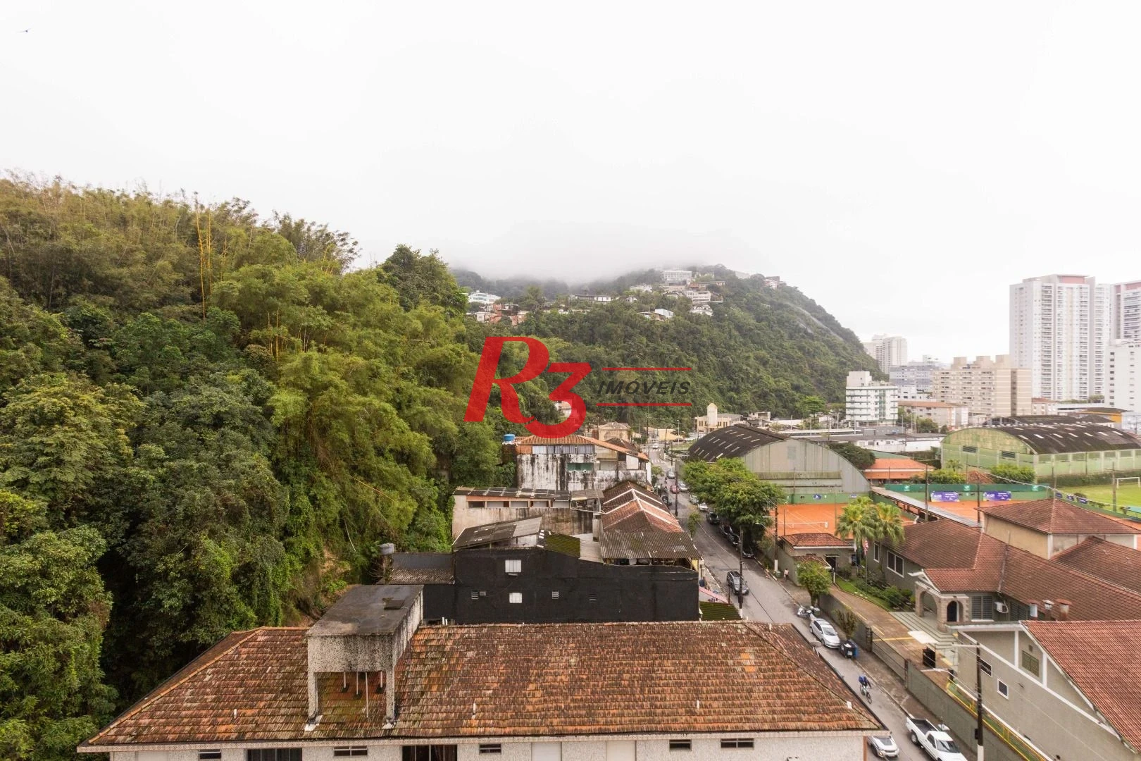 Apartamento com 2 dormitórios à venda, 72 m² por R$ 890.000,00 - José Menino - Santos/SP