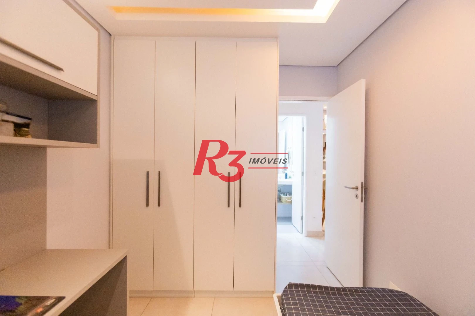 Apartamento com 2 dormitórios à venda, 72 m² por R$ 890.000,00 - José Menino - Santos/SP