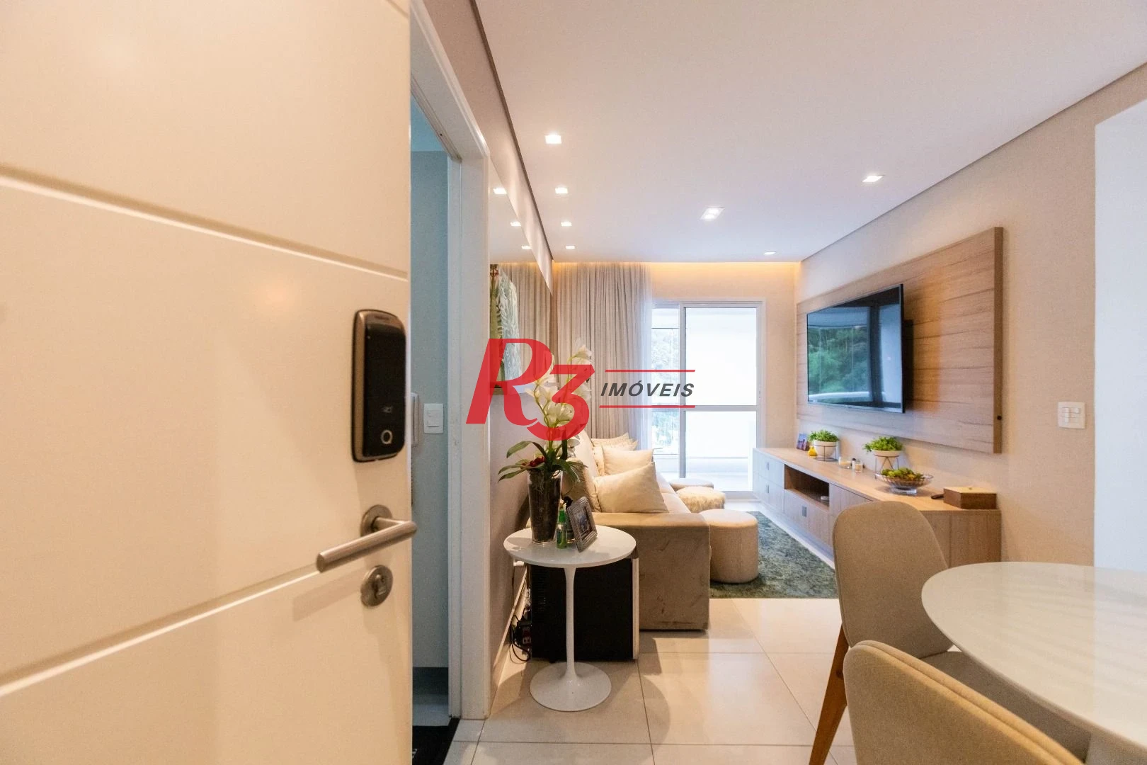 Apartamento com 2 dormitórios à venda, 72 m² por R$ 890.000,00 - José Menino - Santos/SP