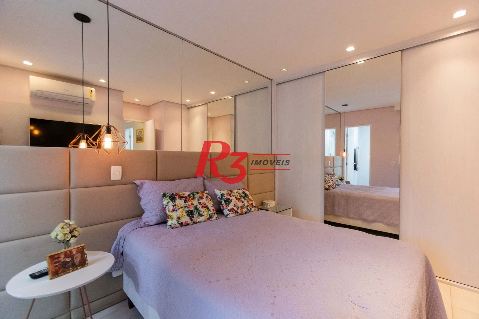 Apartamento com 2 dormitórios à venda, 72 m² por R$ 890.000,00 - José Menino - Santos/SP