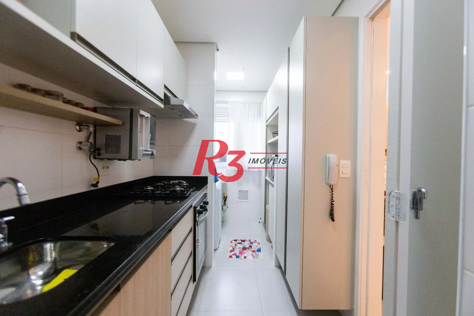 Apartamento com 2 dormitórios à venda, 72 m² por R$ 890.000,00 - José Menino - Santos/SP