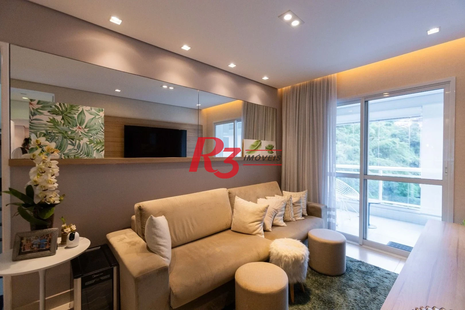 Apartamento com 2 dormitórios à venda, 72 m² por R$ 890.000,00 - José Menino - Santos/SP