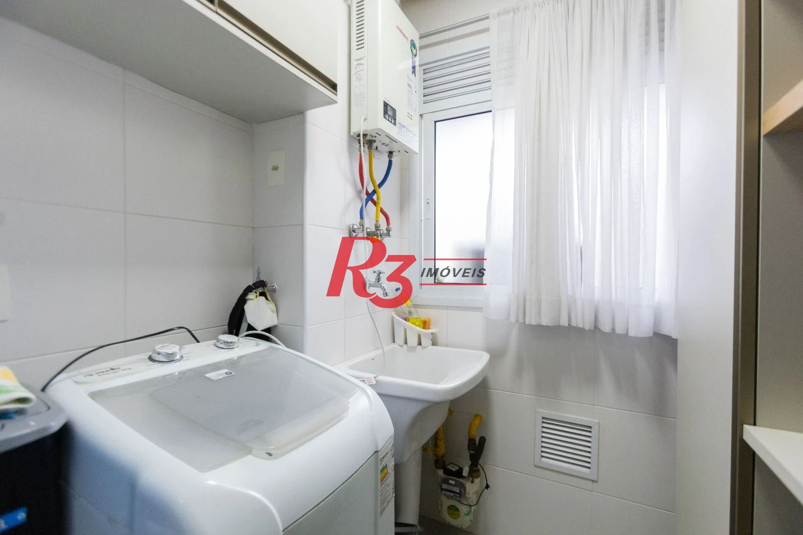 Apartamento com 2 dormitórios à venda, 72 m² por R$ 890.000,00 - José Menino - Santos/SP