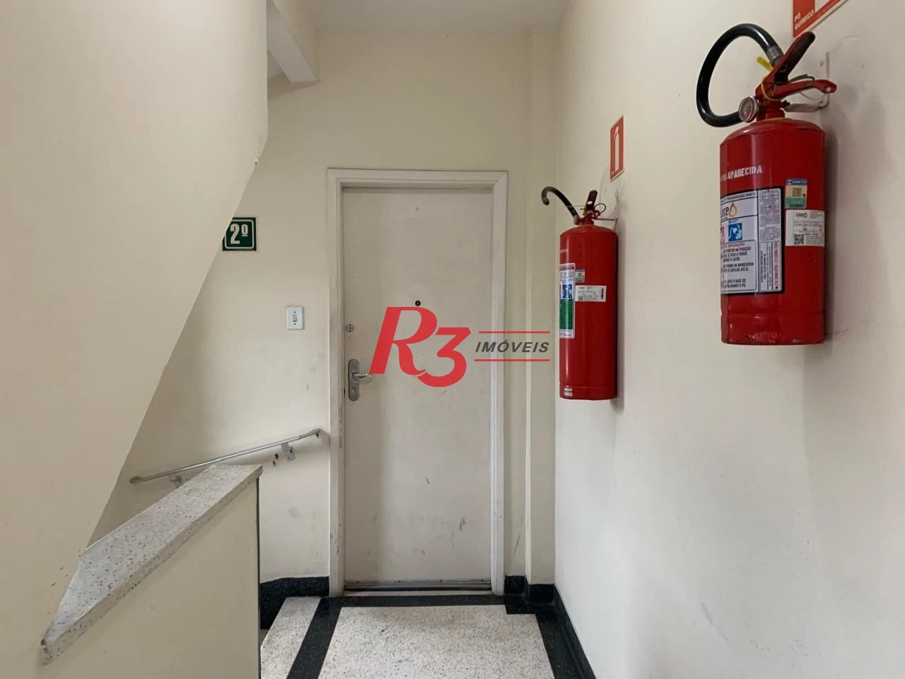 Apartamento com 2 dormitórios à venda, 68 m² por R$ 300.000,00 - Vila Belmiro - Santos/SP
