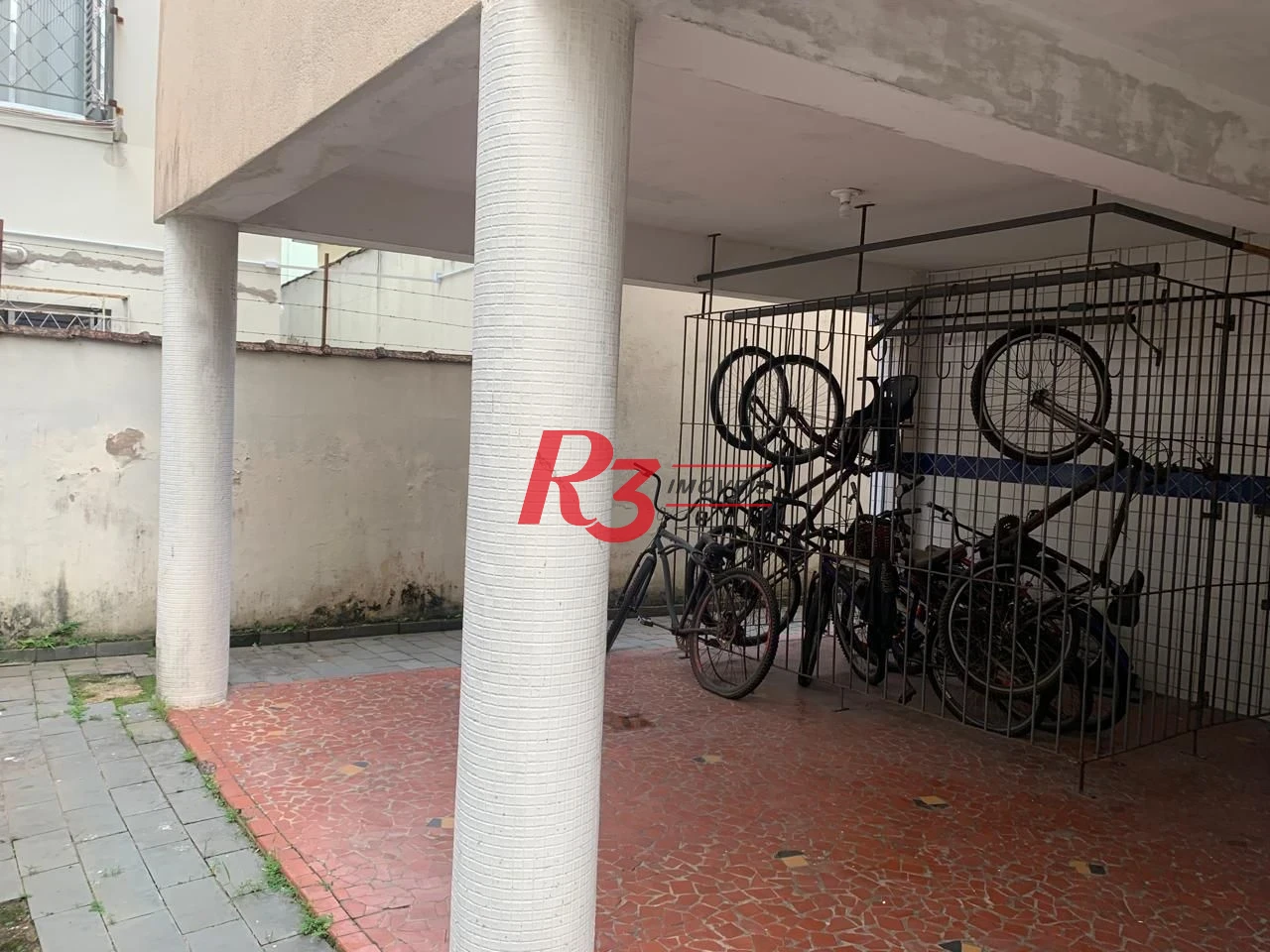 Apartamento com 2 dormitórios à venda, 68 m² por R$ 300.000,00 - Vila Belmiro - Santos/SP