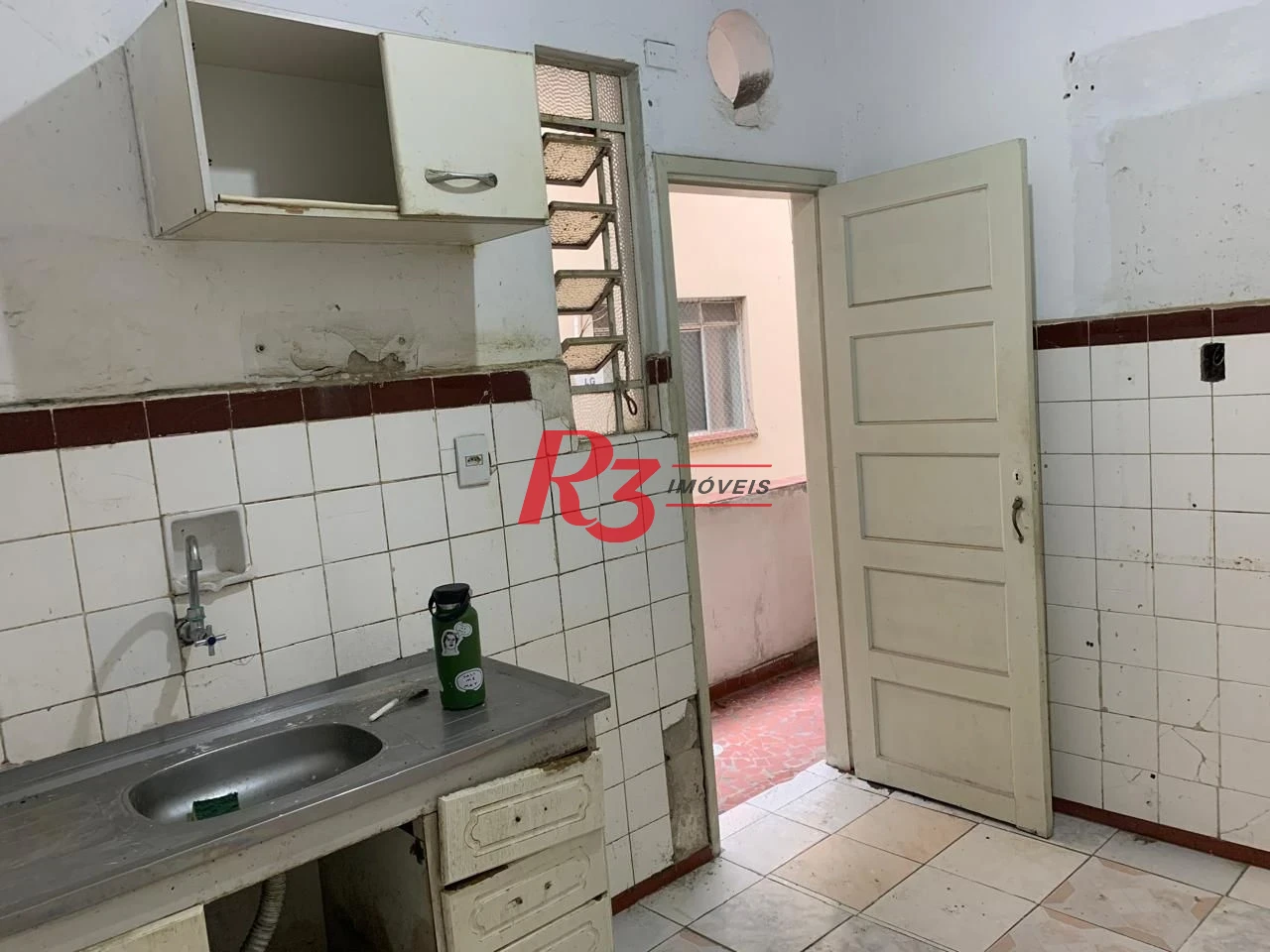 Apartamento com 2 dormitórios à venda, 68 m² por R$ 300.000,00 - Vila Belmiro - Santos/SP