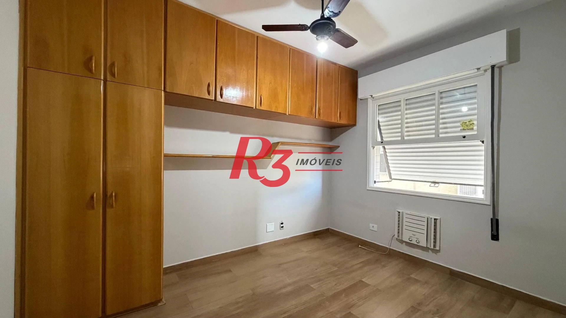 Apartamento com 2 dormitórios à venda, 104 m² por R$ 630.000,00 - Marapé - Santos/SP