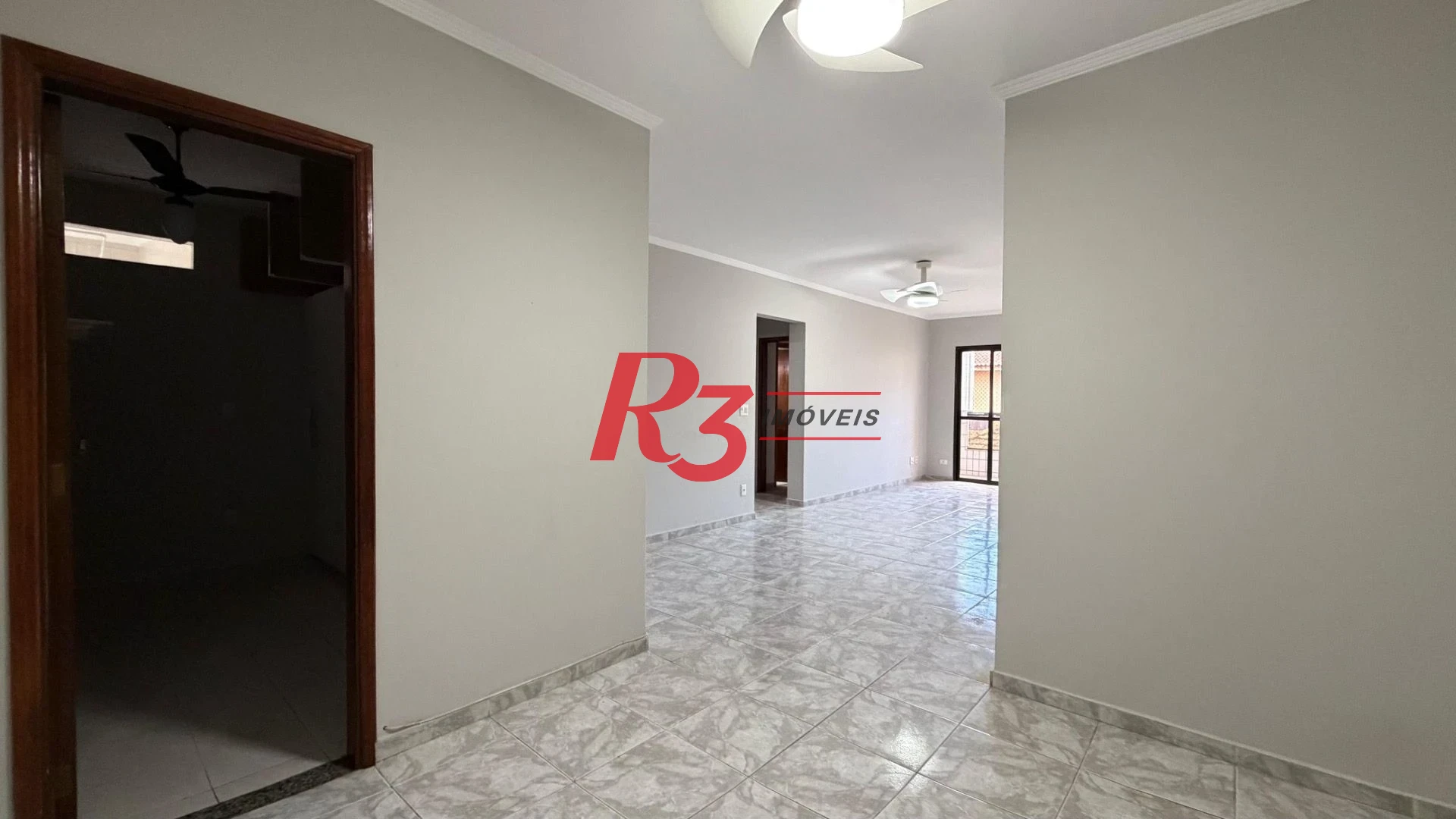 Apartamento com 2 dormitórios à venda, 104 m² por R$ 630.000,00 - Marapé - Santos/SP
