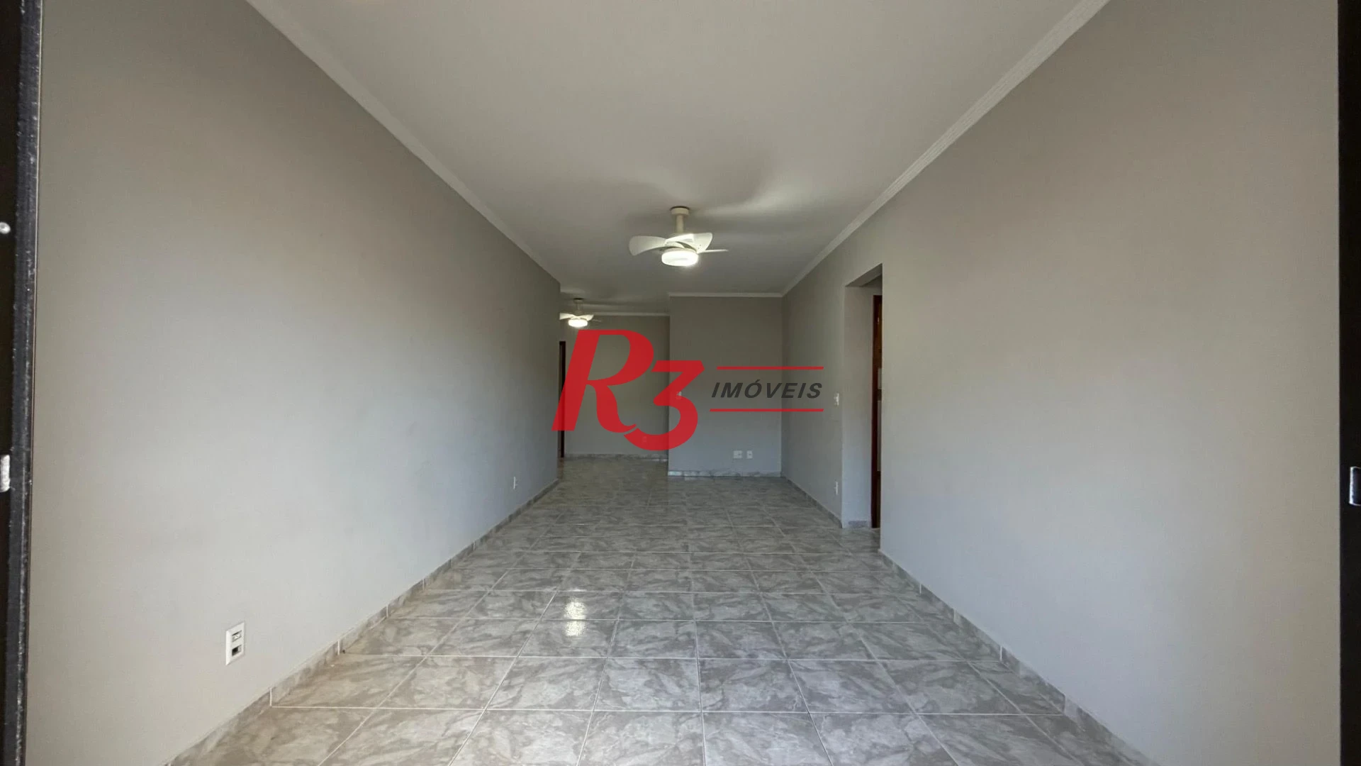 Apartamento com 2 dormitórios à venda, 104 m² por R$ 630.000,00 - Marapé - Santos/SP