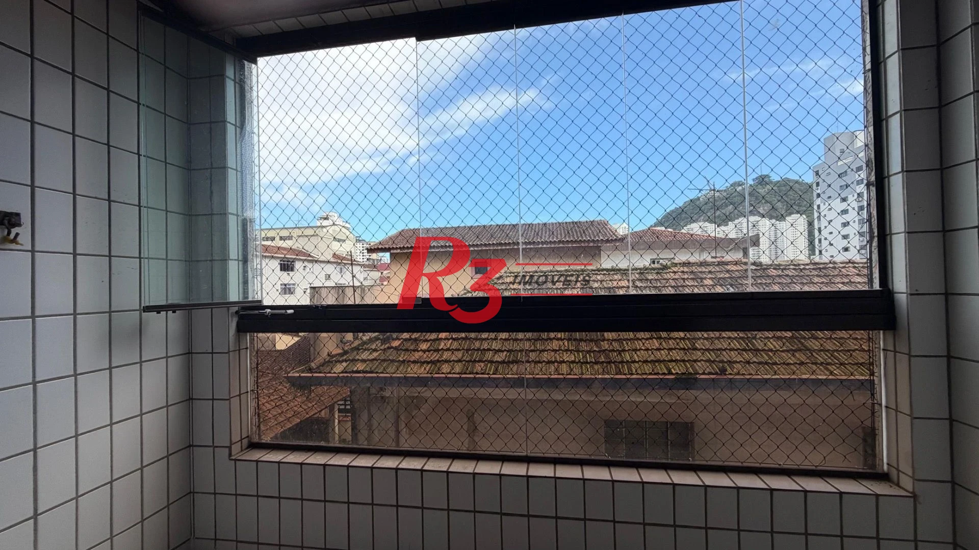 Apartamento com 2 dormitórios à venda, 104 m² por R$ 630.000,00 - Marapé - Santos/SP