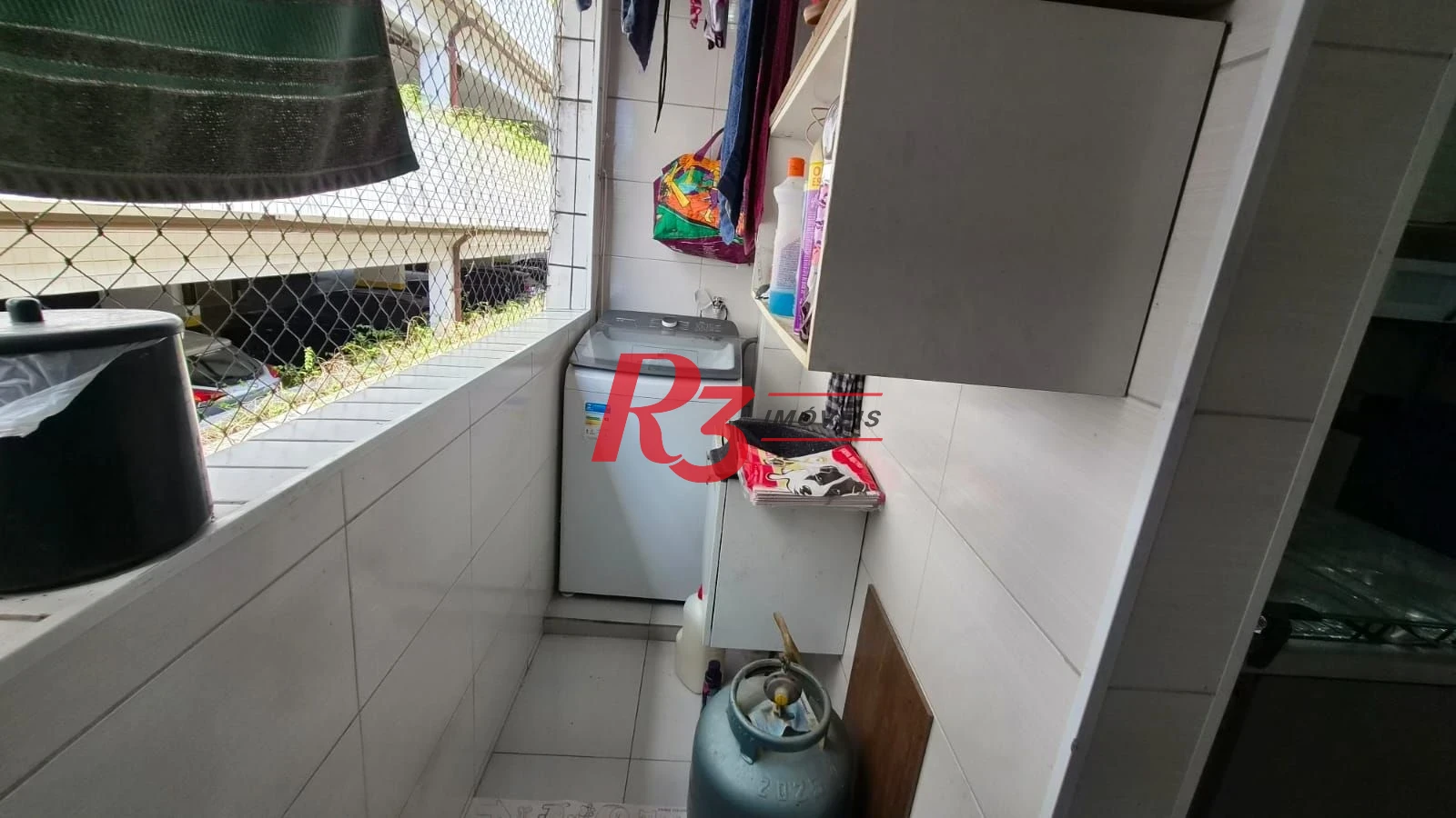 Apartamento com 2 dormitórios à venda, 96 m² por R$ 450.000,00 - Encruzilhada - Santos/SP