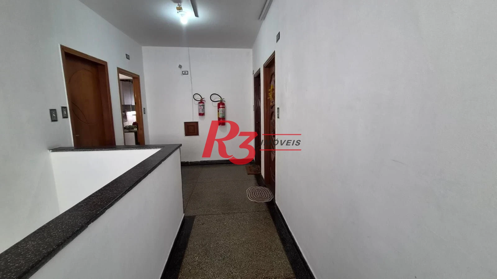 Apartamento com 2 dormitórios à venda, 96 m² por R$ 450.000,00 - Encruzilhada - Santos/SP
