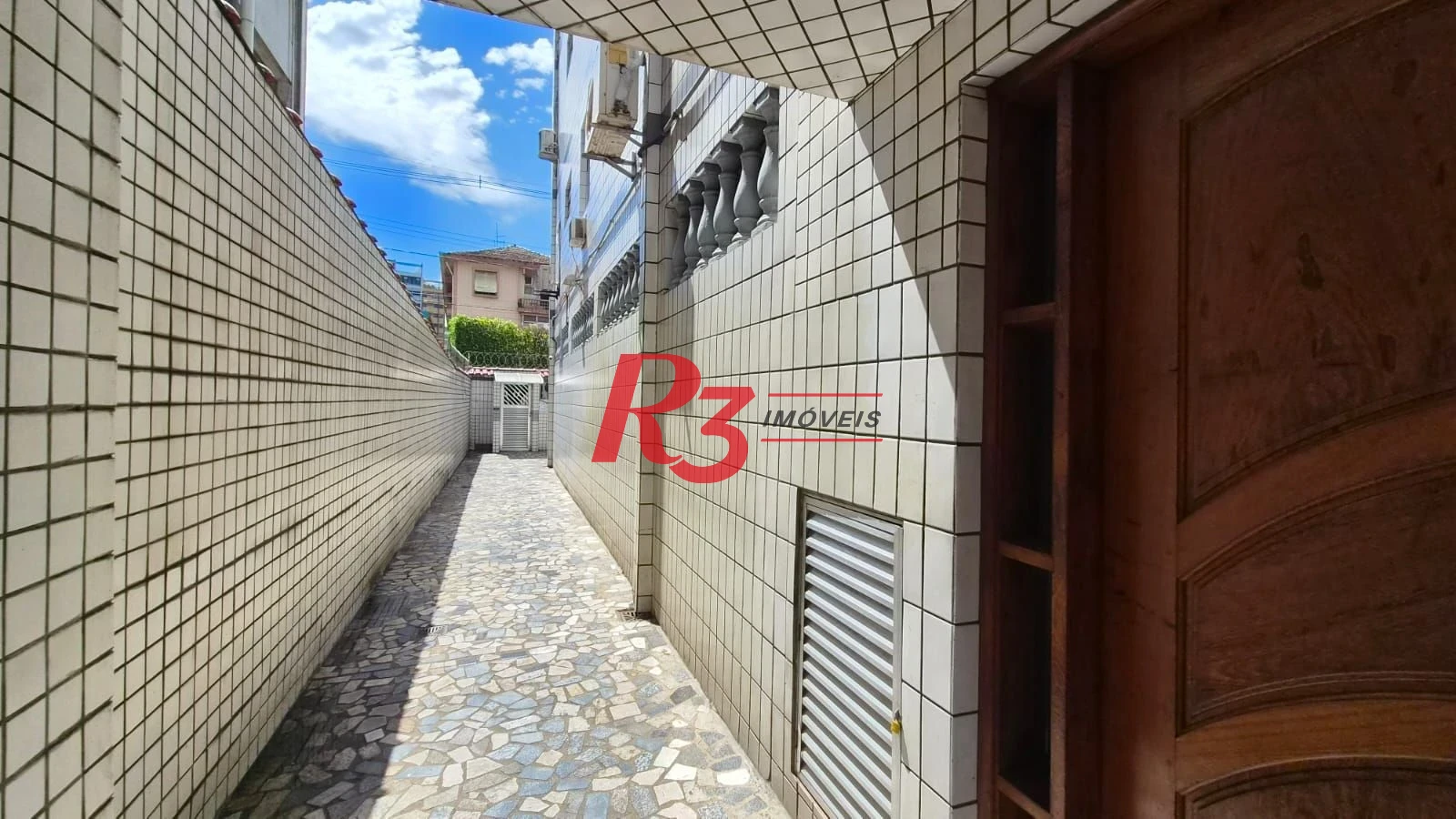 Apartamento com 2 dormitórios à venda, 96 m² por R$ 450.000,00 - Encruzilhada - Santos/SP