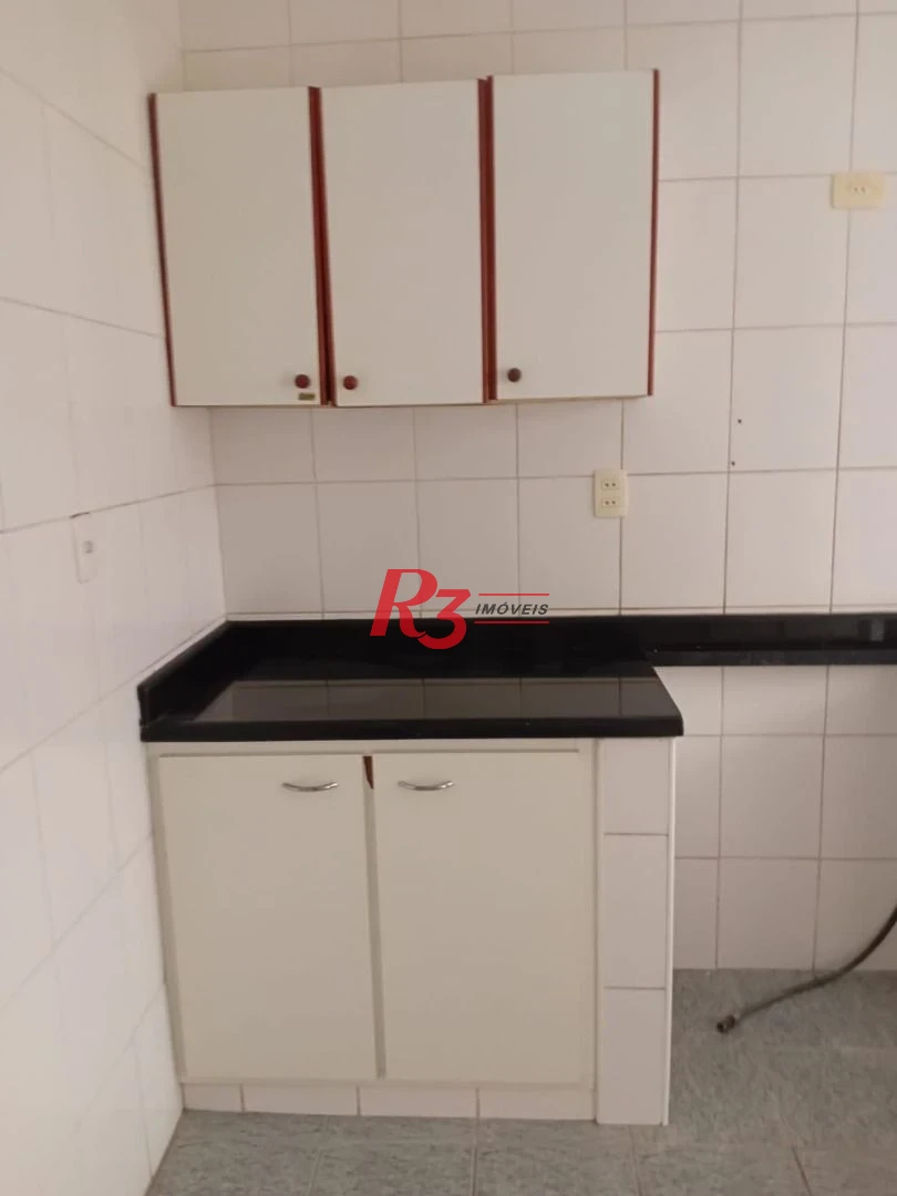 Apartamento com 2 dormitórios à venda, 70 m² por R$ 325.000,00 - Encruzilhada - Santos/SP