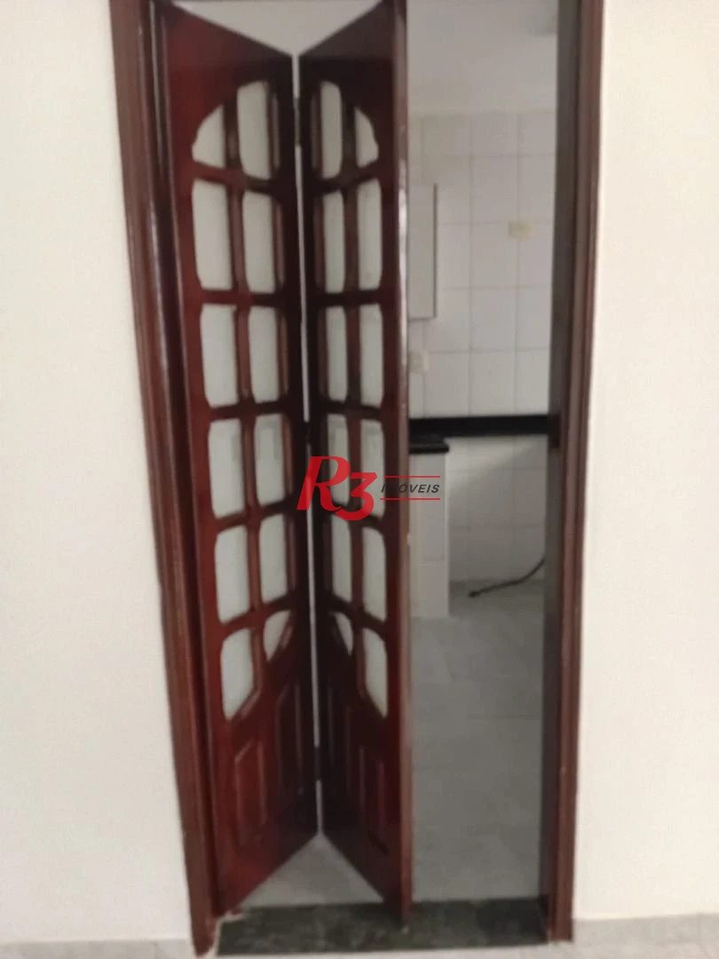 Apartamento com 2 dormitórios à venda, 70 m² por R$ 325.000,00 - Encruzilhada - Santos/SP