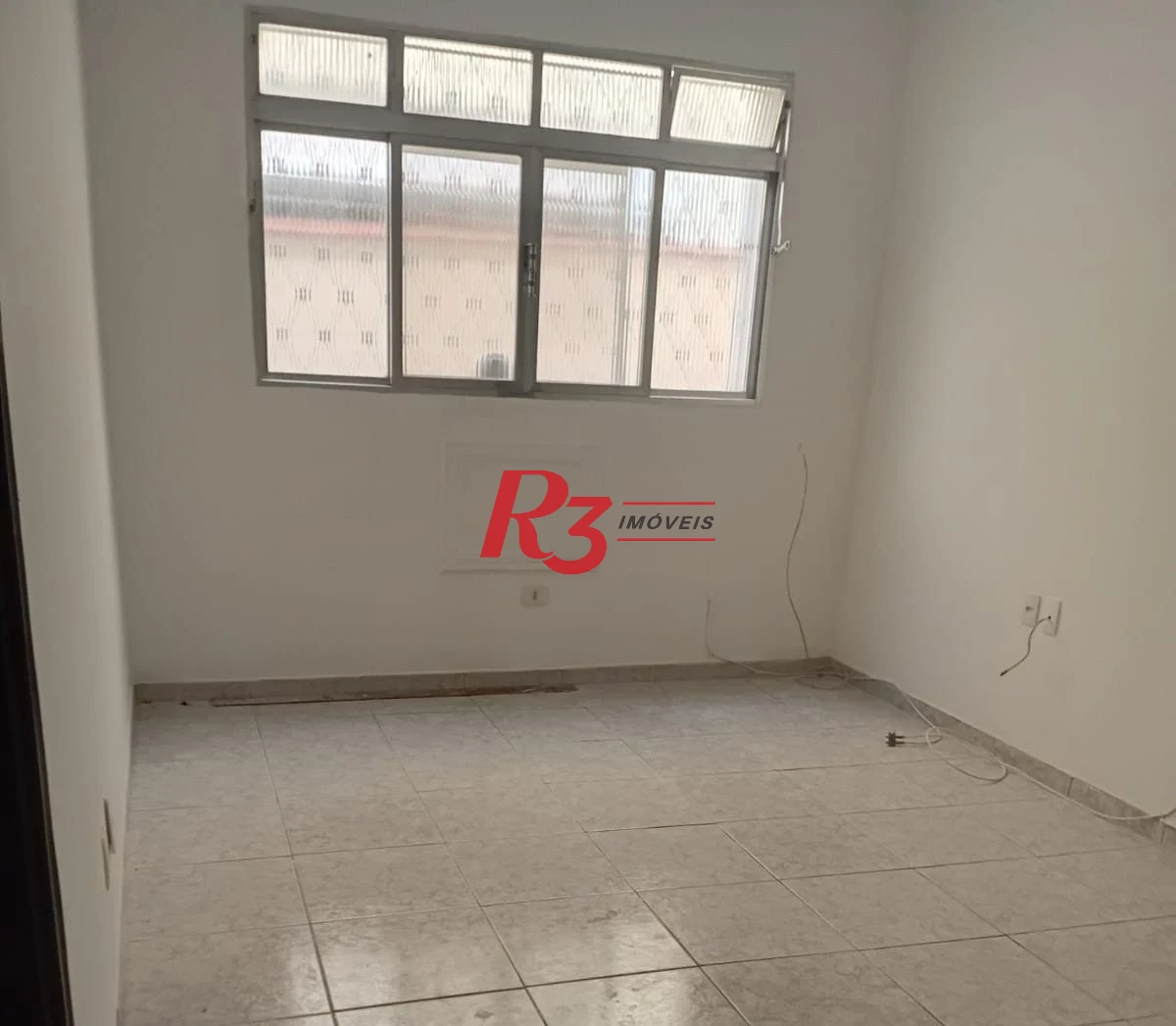Apartamento com 2 dormitórios à venda, 70 m² por R$ 325.000,00 - Encruzilhada - Santos/SP