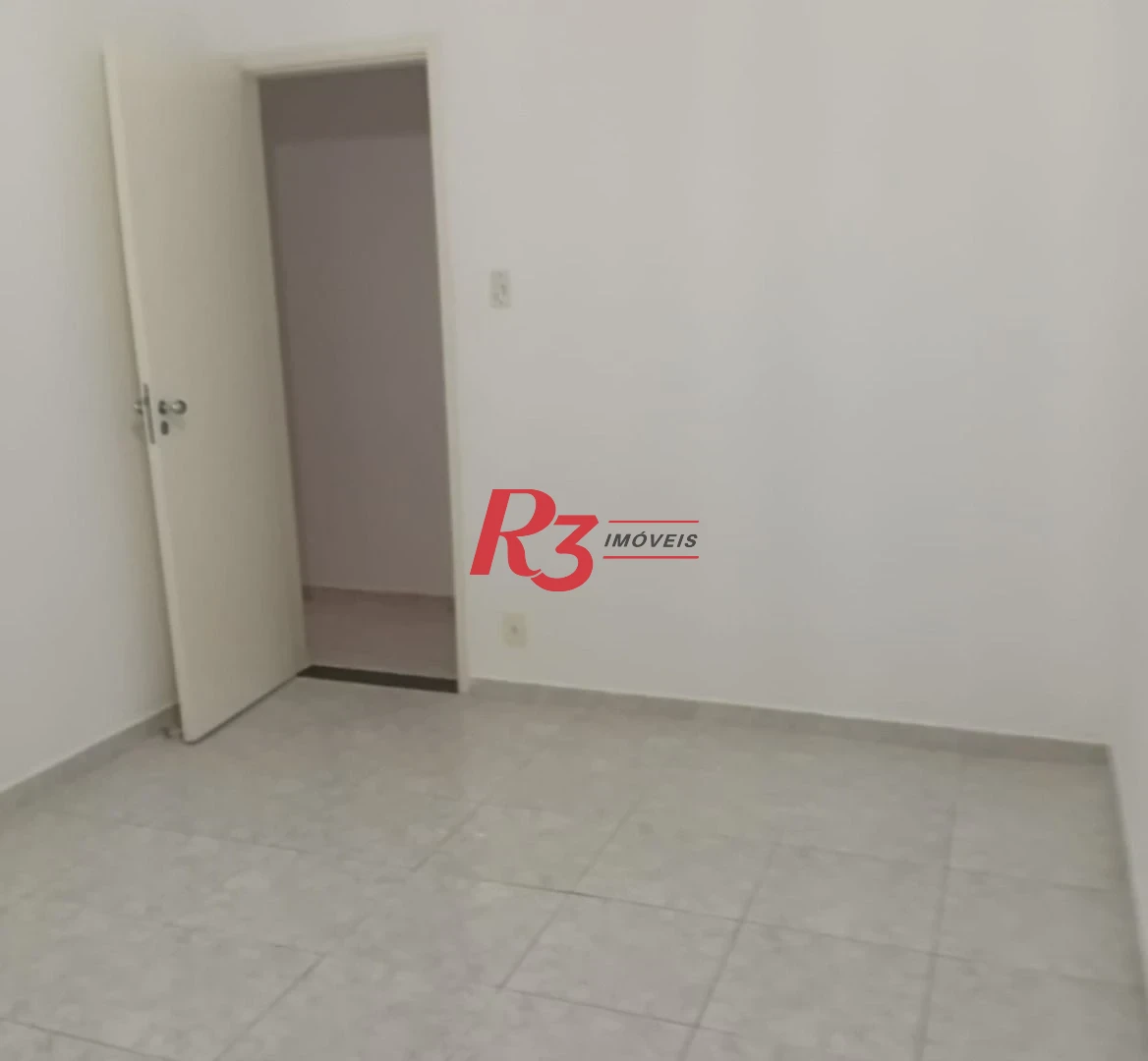 Apartamento com 2 dormitórios à venda, 70 m² por R$ 325.000,00 - Encruzilhada - Santos/SP