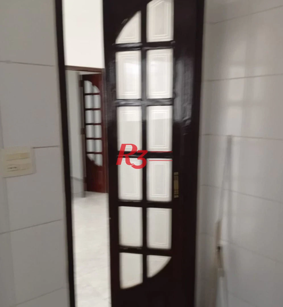 Apartamento com 2 dormitórios à venda, 70 m² por R$ 325.000,00 - Encruzilhada - Santos/SP