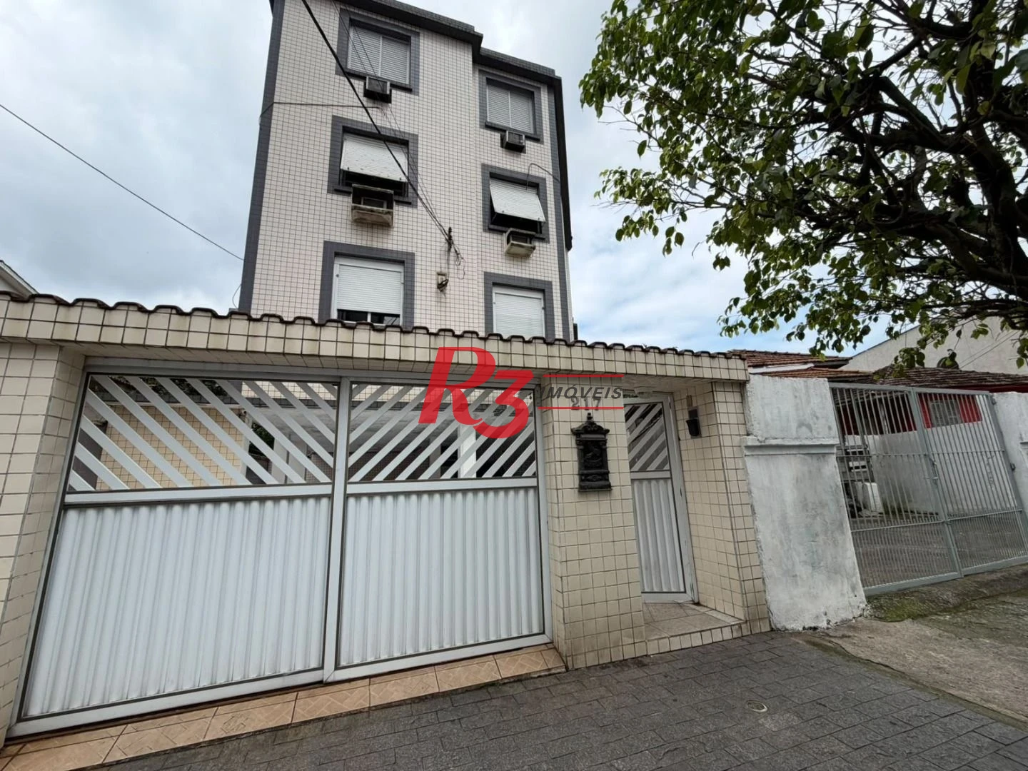 Apartamento com 2 dormitórios à venda, 100 m² por R$ 385.000,00 - Estuário - Santos/SP
