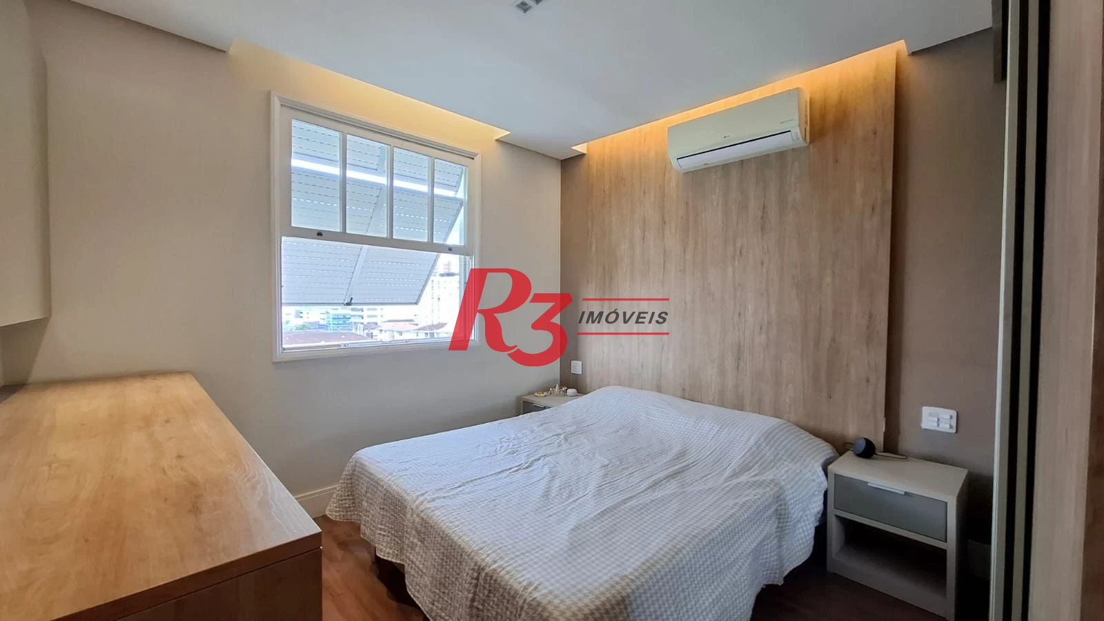 Apartamento com 3 dormitórios à venda, 140 m² por R$ 900.000,00 - Marapé - Santos/SP
