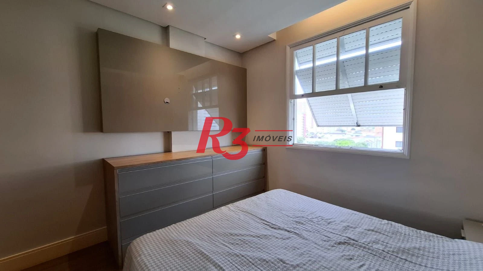 Apartamento com 3 dormitórios à venda, 140 m² por R$ 900.000,00 - Marapé - Santos/SP