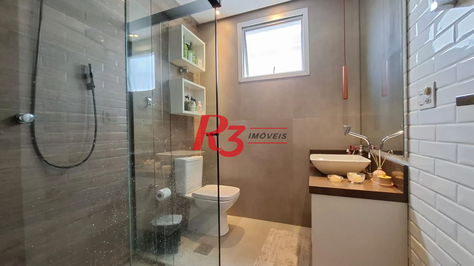 Apartamento com 3 dormitórios à venda, 140 m² por R$ 900.000,00 - Marapé - Santos/SP