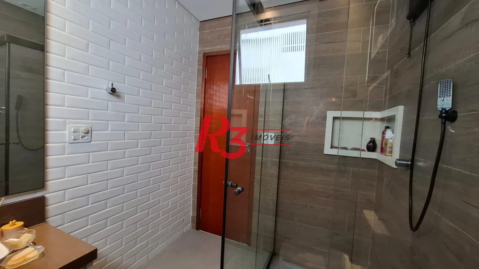Apartamento com 3 dormitórios à venda, 140 m² por R$ 900.000,00 - Marapé - Santos/SP