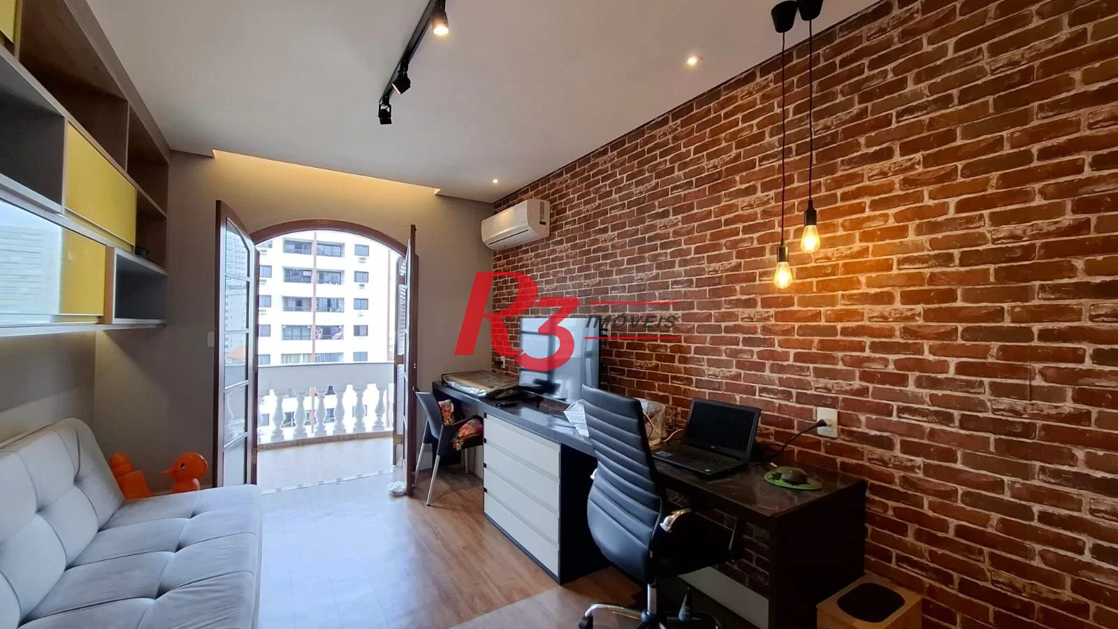 Apartamento com 3 dormitórios à venda, 140 m² por R$ 900.000,00 - Marapé - Santos/SP