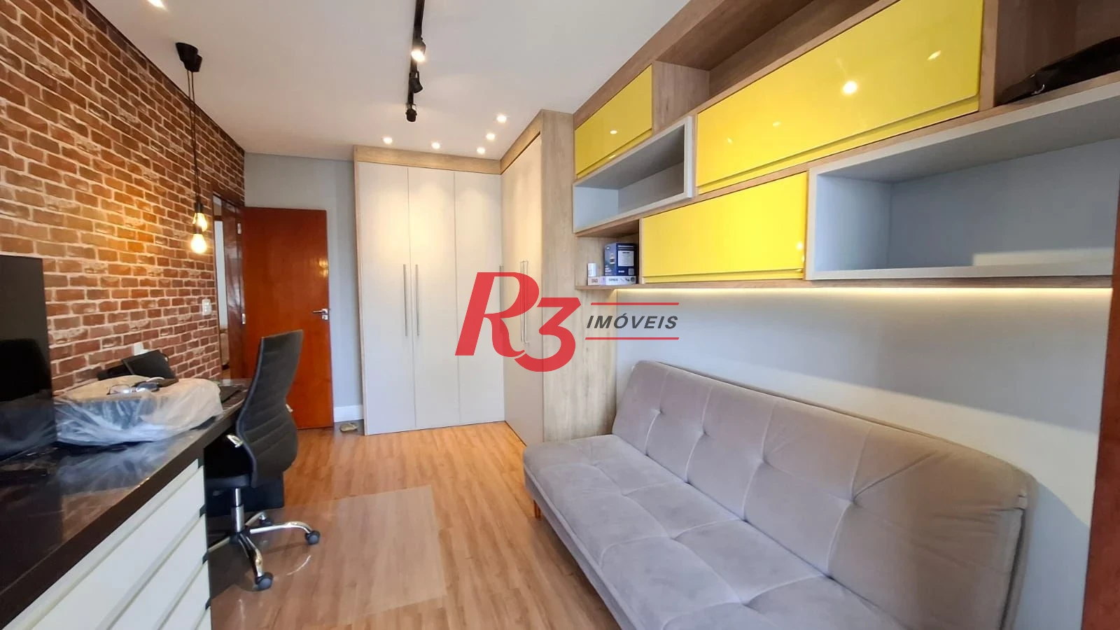 Apartamento com 3 dormitórios à venda, 140 m² por R$ 900.000,00 - Marapé - Santos/SP