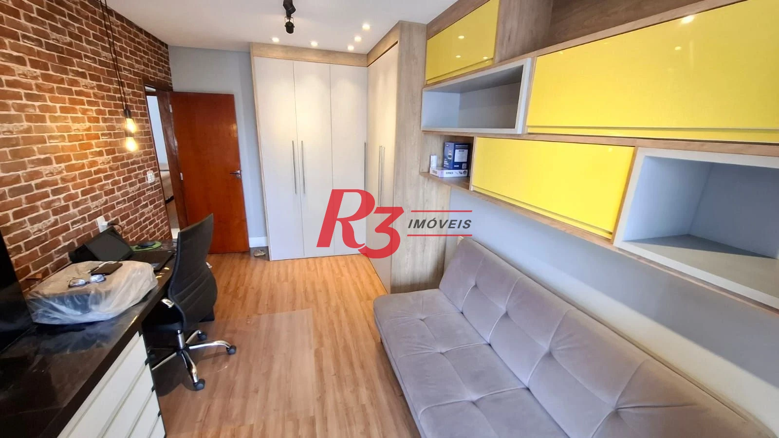 Apartamento com 3 dormitórios à venda, 140 m² por R$ 900.000,00 - Marapé - Santos/SP