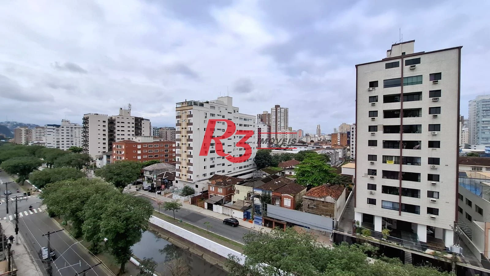 Apartamento com 3 dormitórios à venda, 140 m² por R$ 900.000,00 - Marapé - Santos/SP
