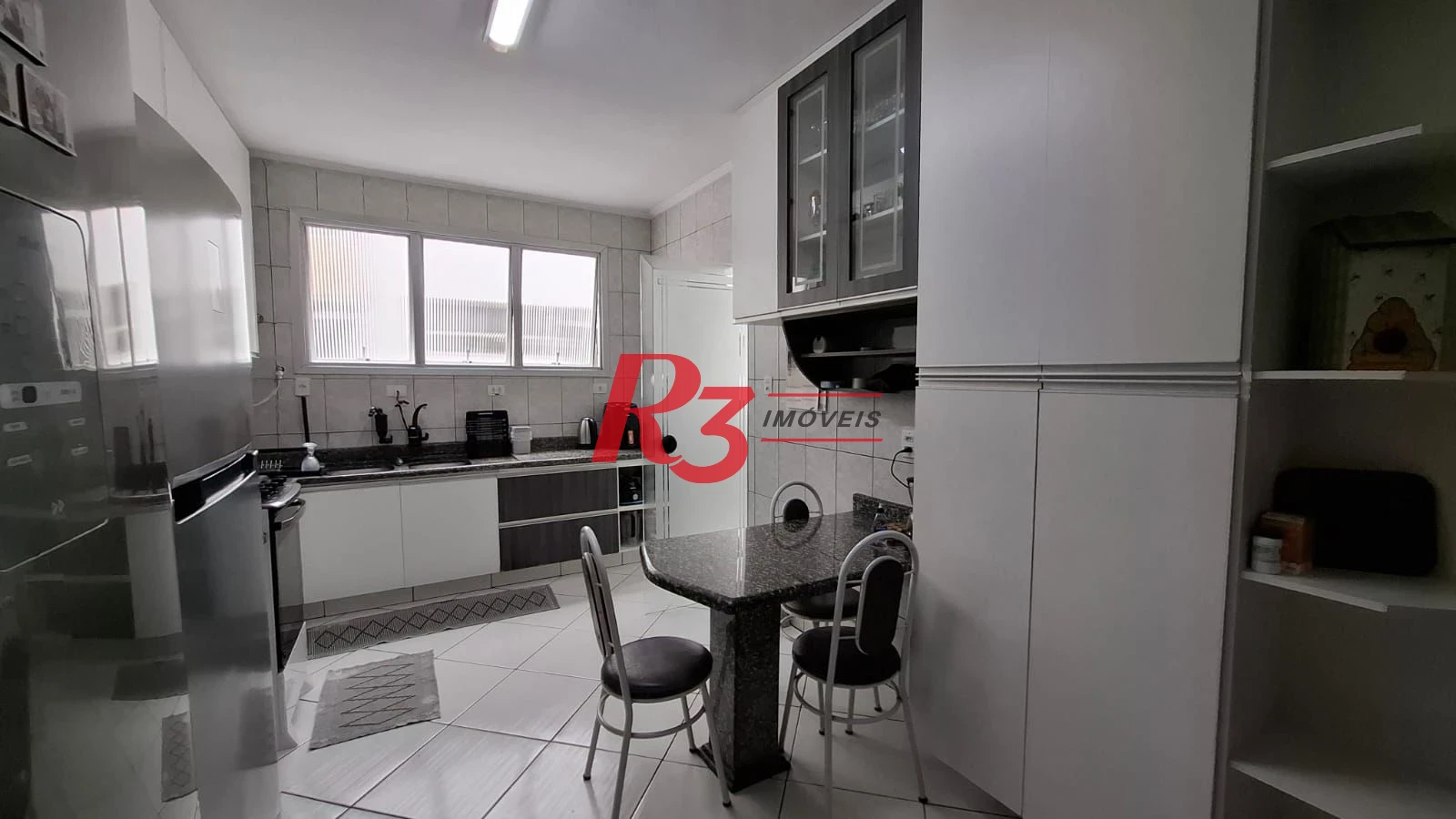 Apartamento com 3 dormitórios à venda, 140 m² por R$ 900.000,00 - Marapé - Santos/SP