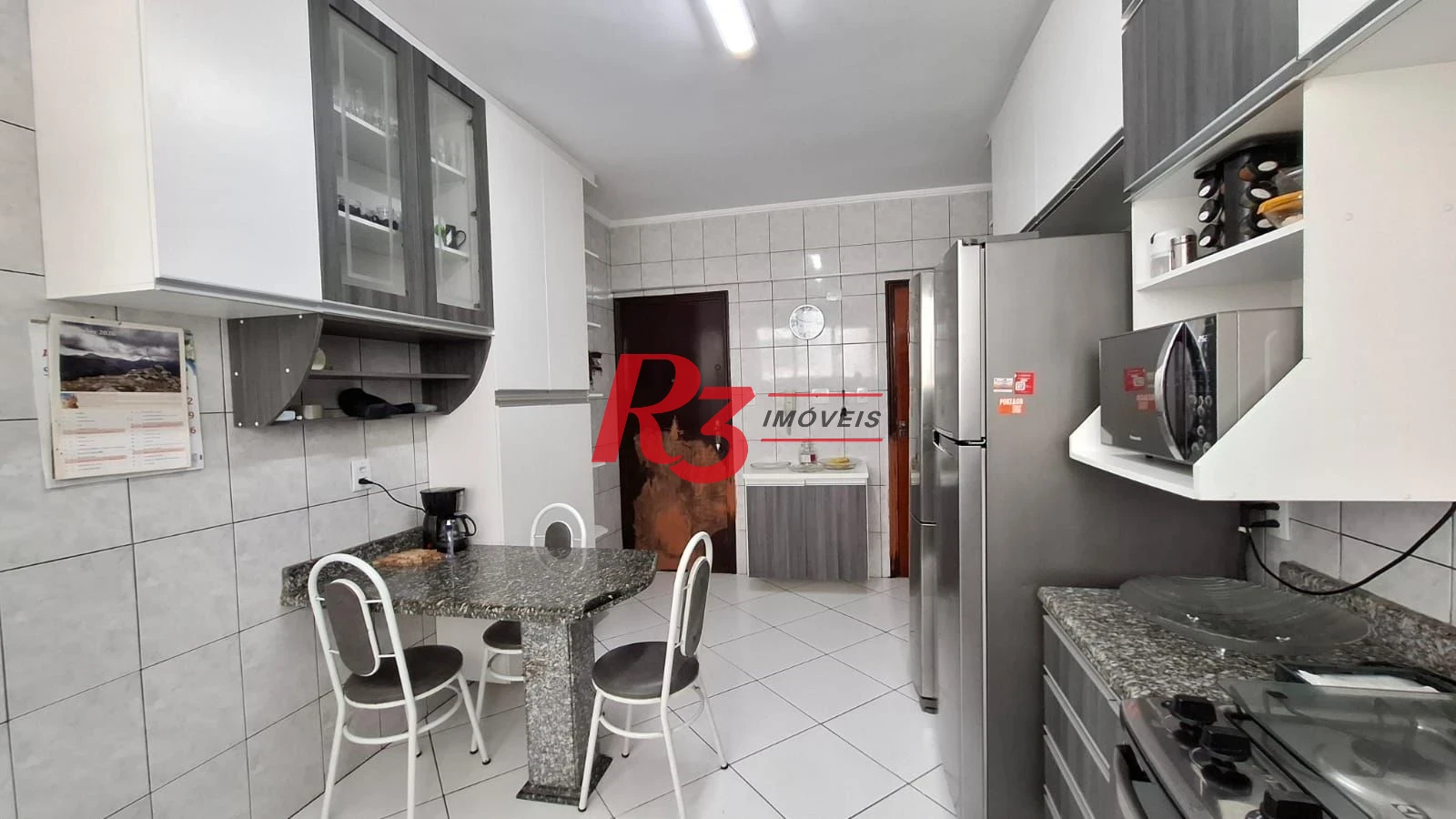 Apartamento com 3 dormitórios à venda, 140 m² por R$ 900.000,00 - Marapé - Santos/SP