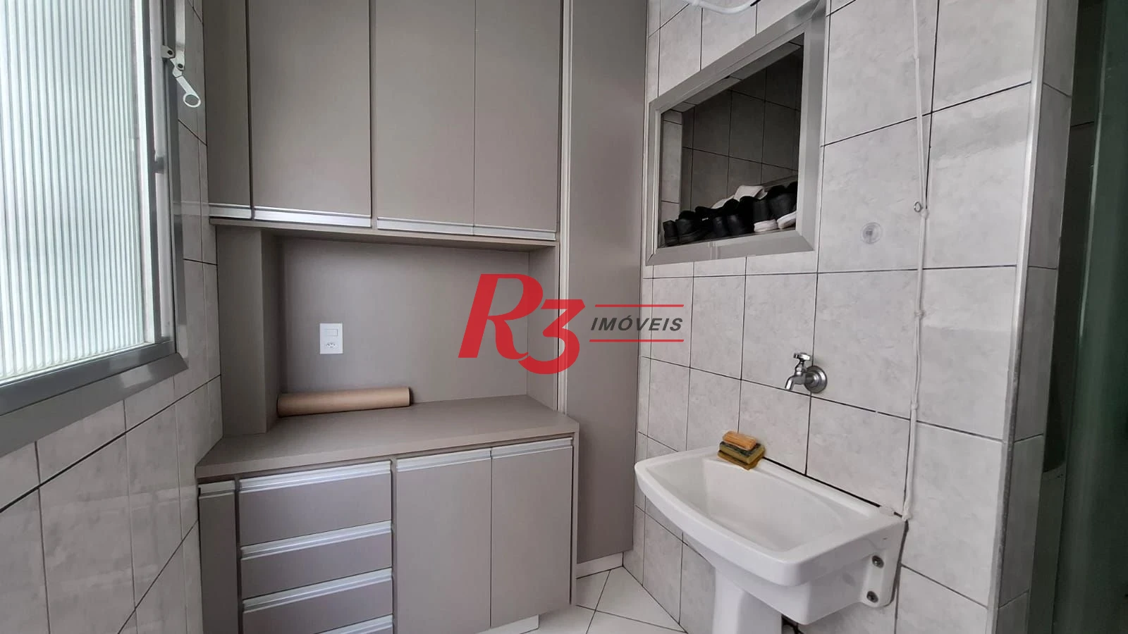 Apartamento com 3 dormitórios à venda, 140 m² por R$ 900.000,00 - Marapé - Santos/SP