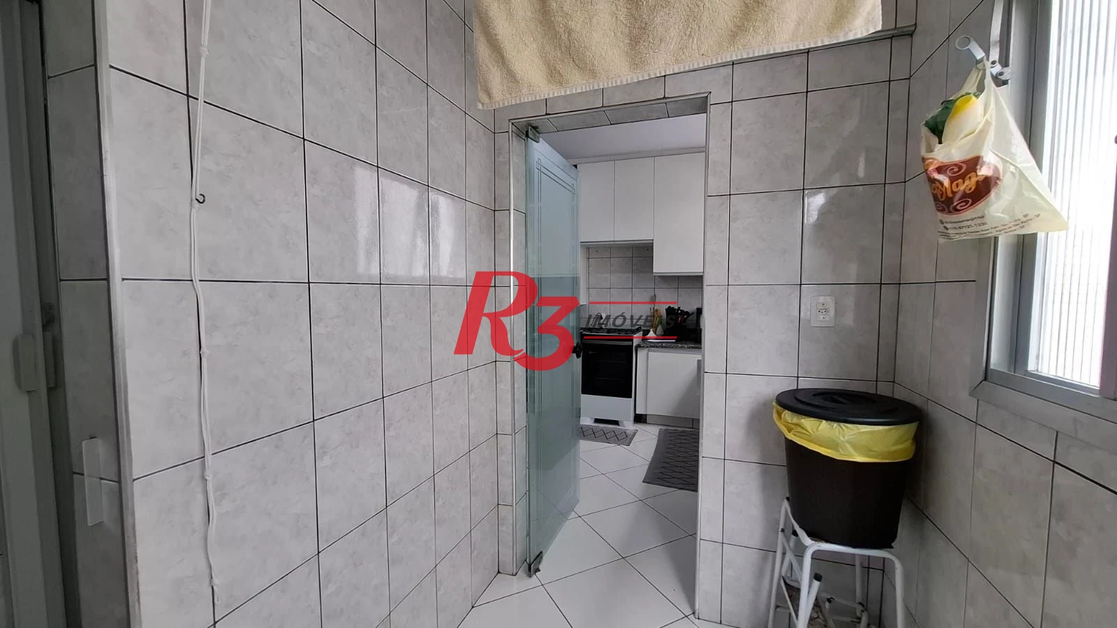 Apartamento com 3 dormitórios à venda, 140 m² por R$ 900.000,00 - Marapé - Santos/SP